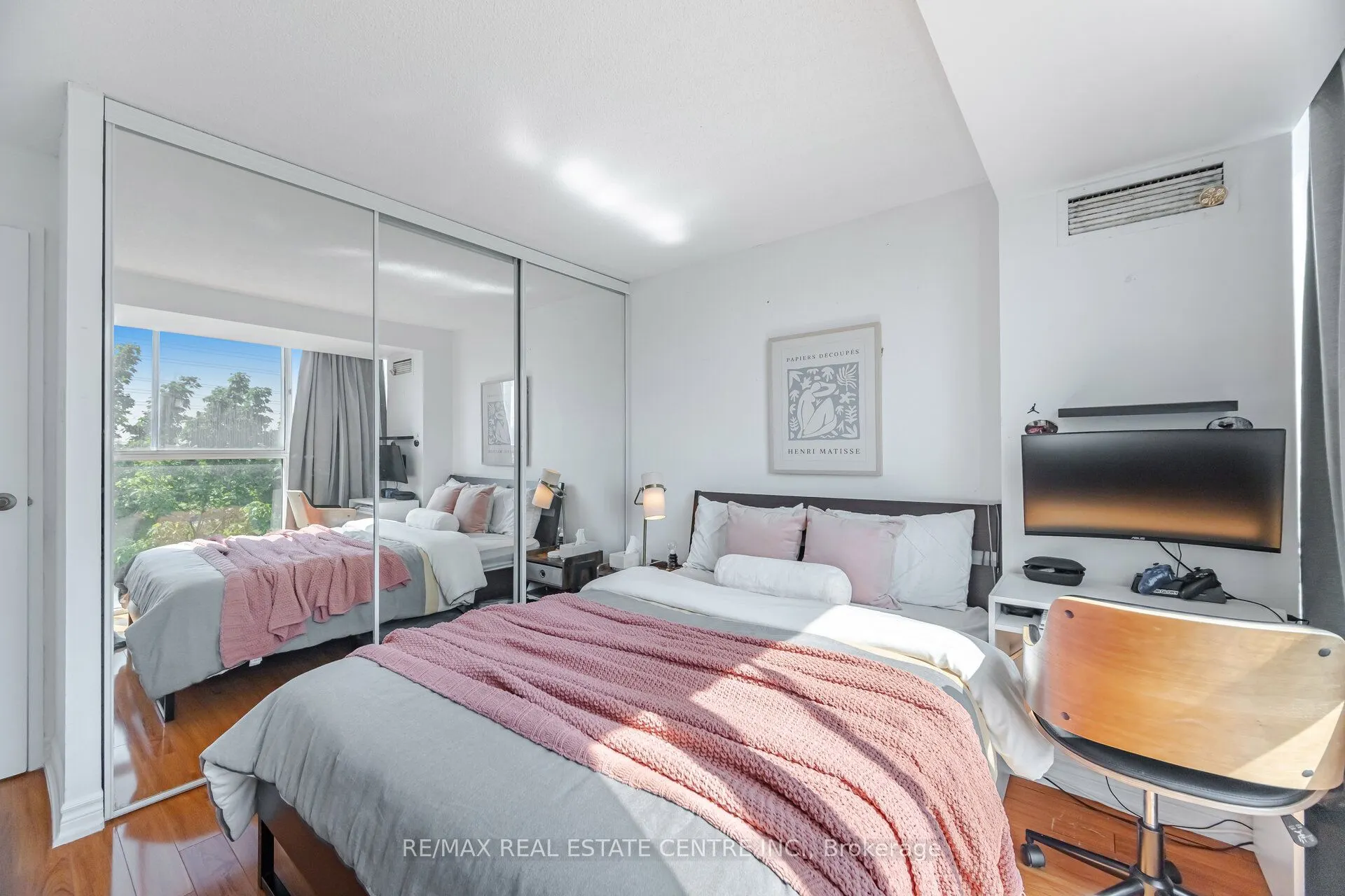 25 Trailwood Drive, #402