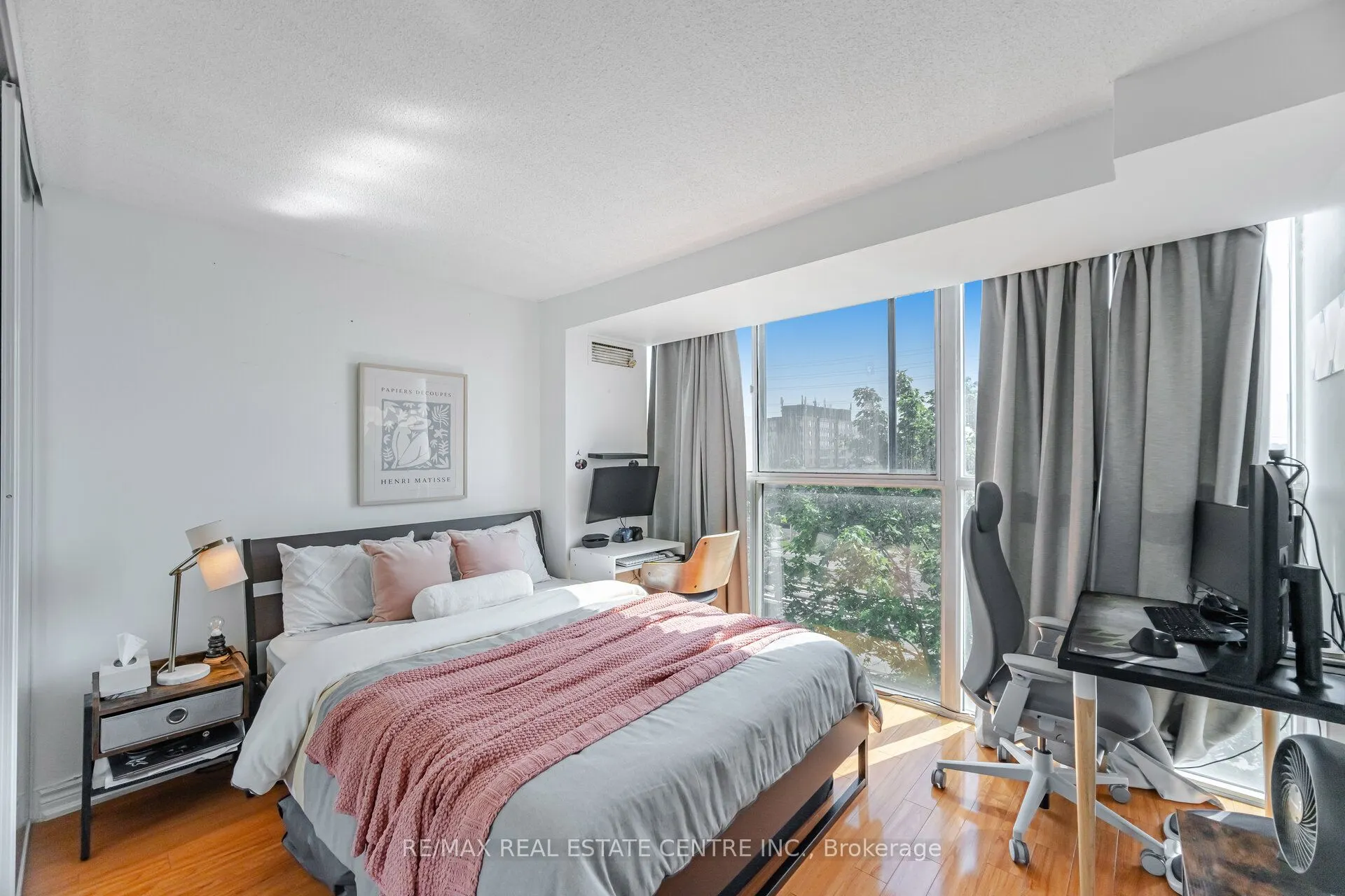 25 Trailwood Drive, #402