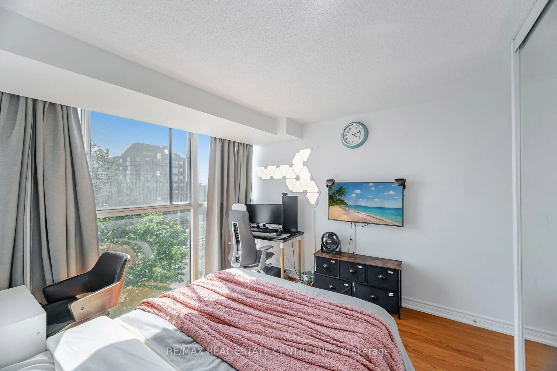 25 Trailwood Drive, #402