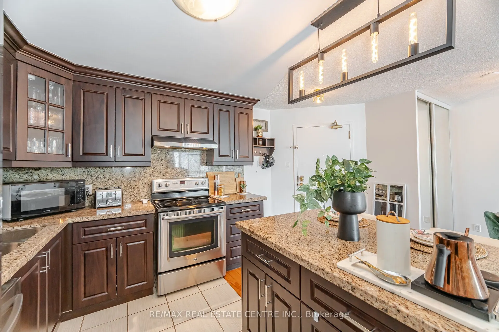 25 Trailwood Drive, #402