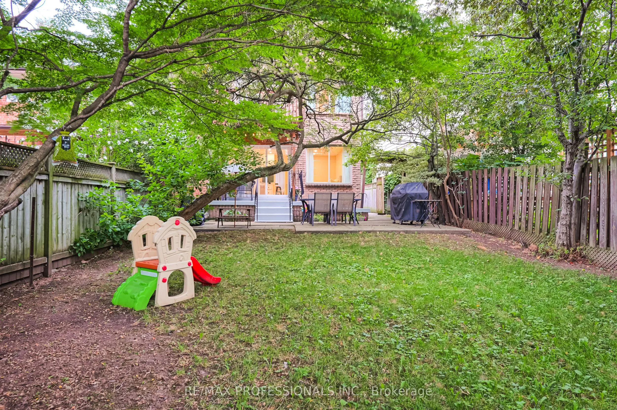 53 Tilden Crescent