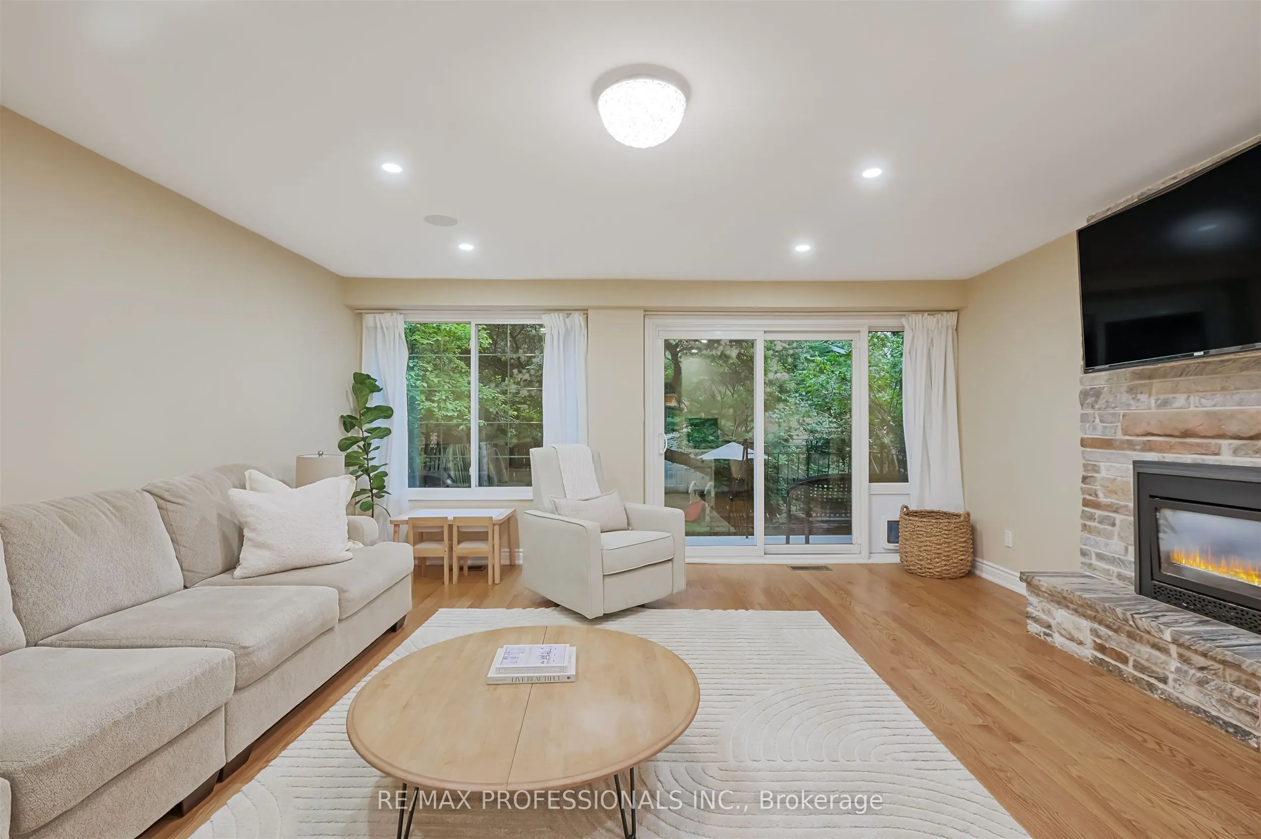 53 Tilden Crescent
