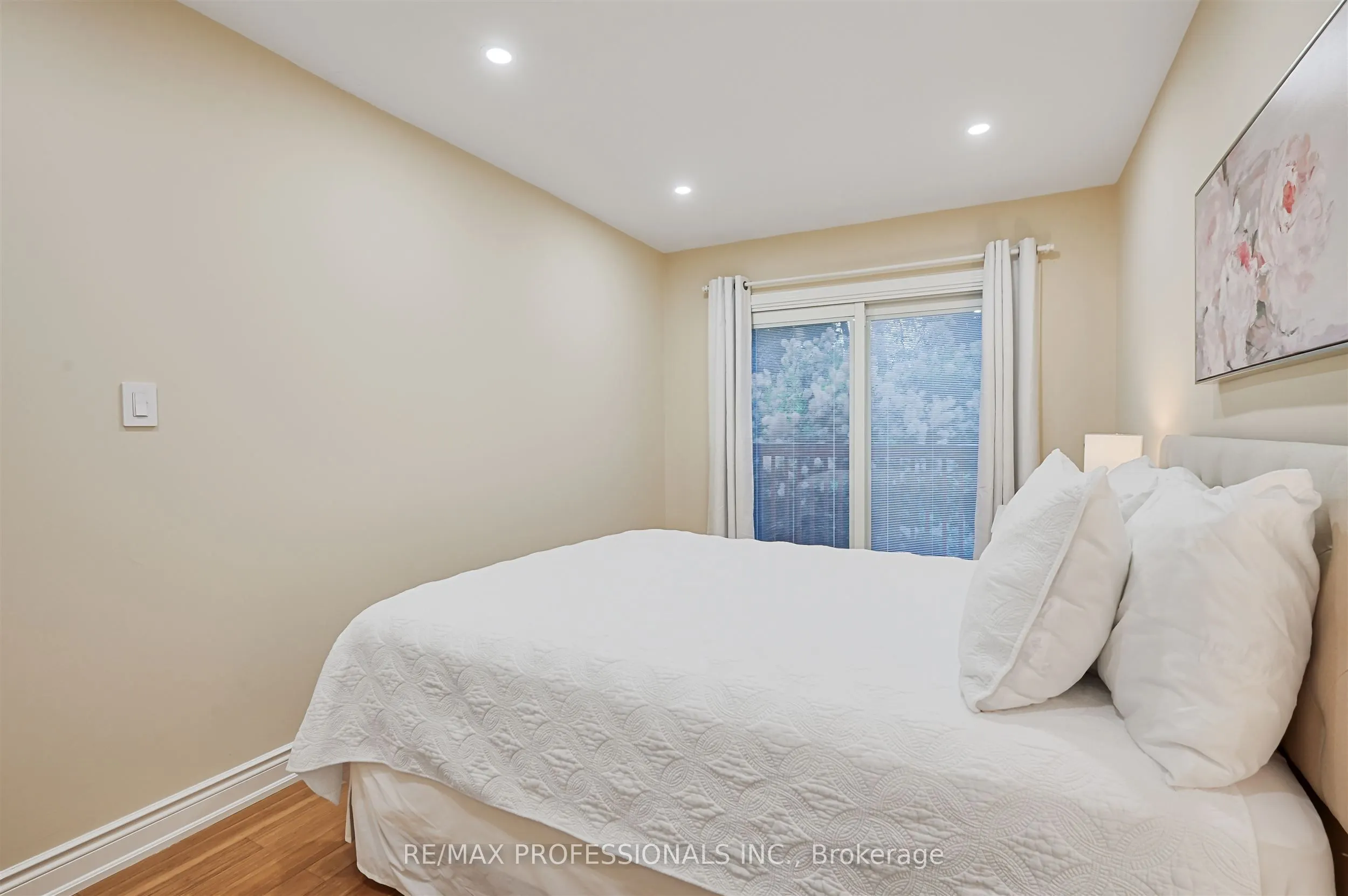 53 Tilden Crescent