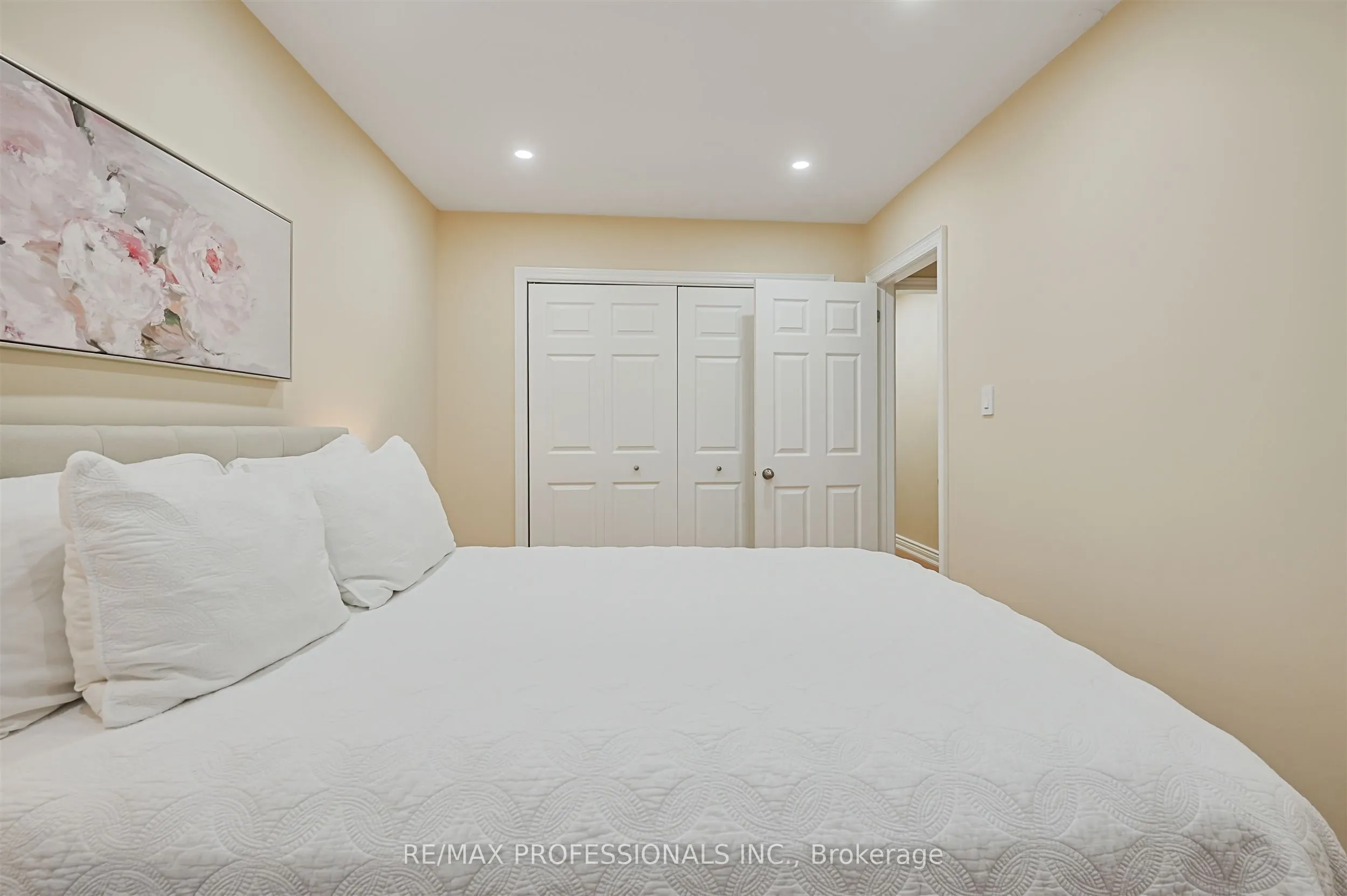 53 Tilden Crescent