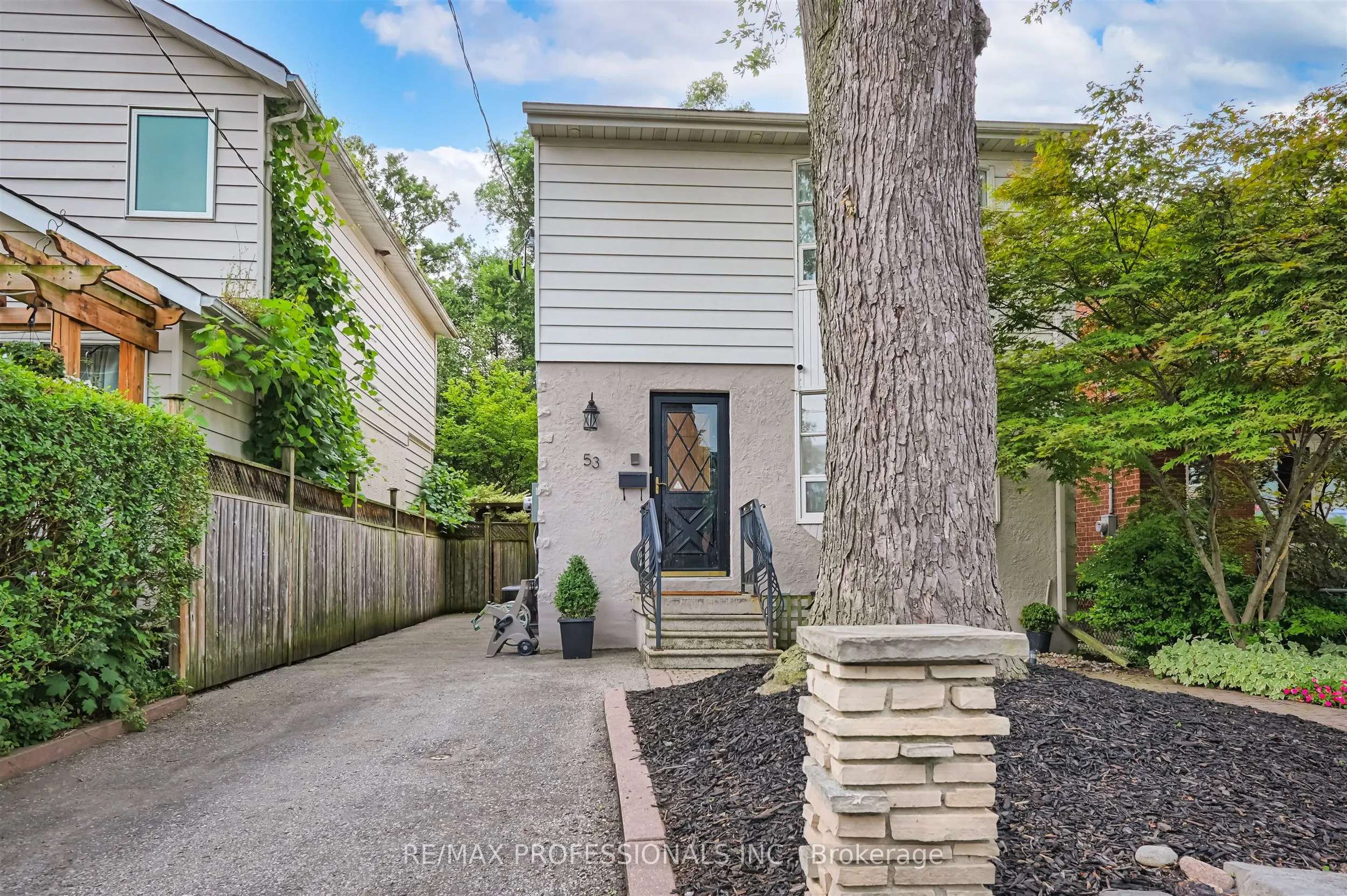 53 Tilden Crescent