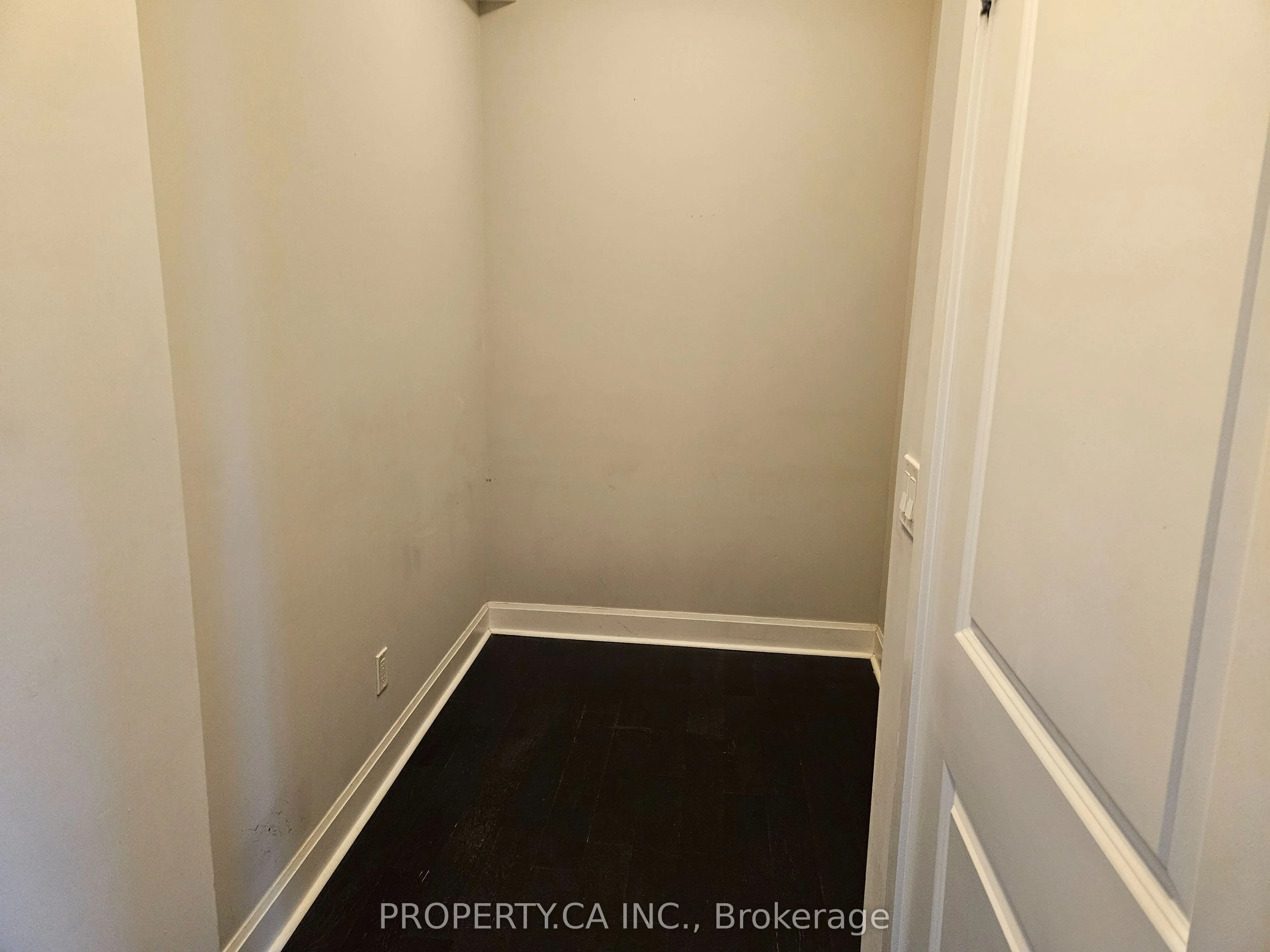 33 Shore Breeze Drive, #2908