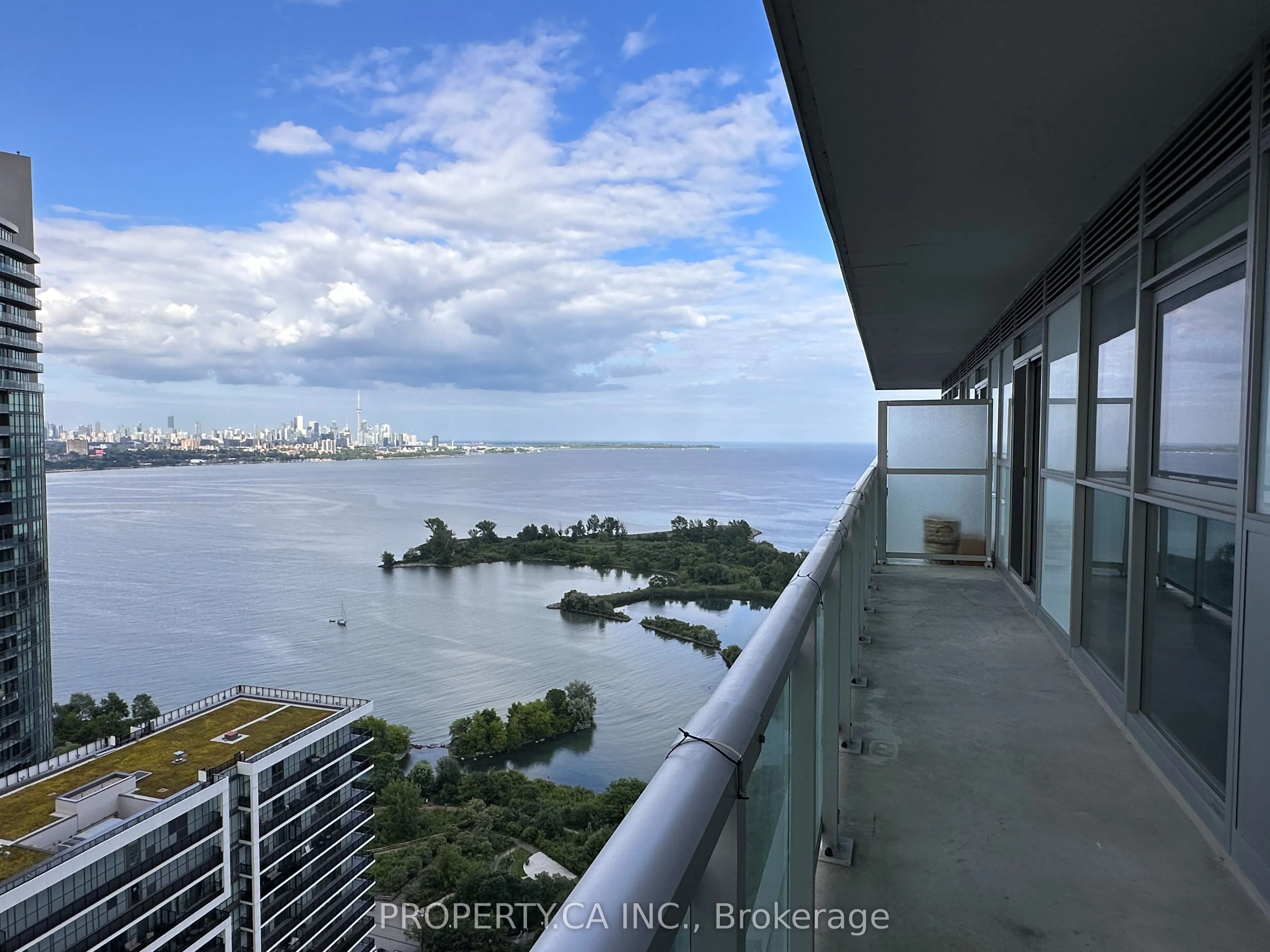 33 Shore Breeze Drive, #2908