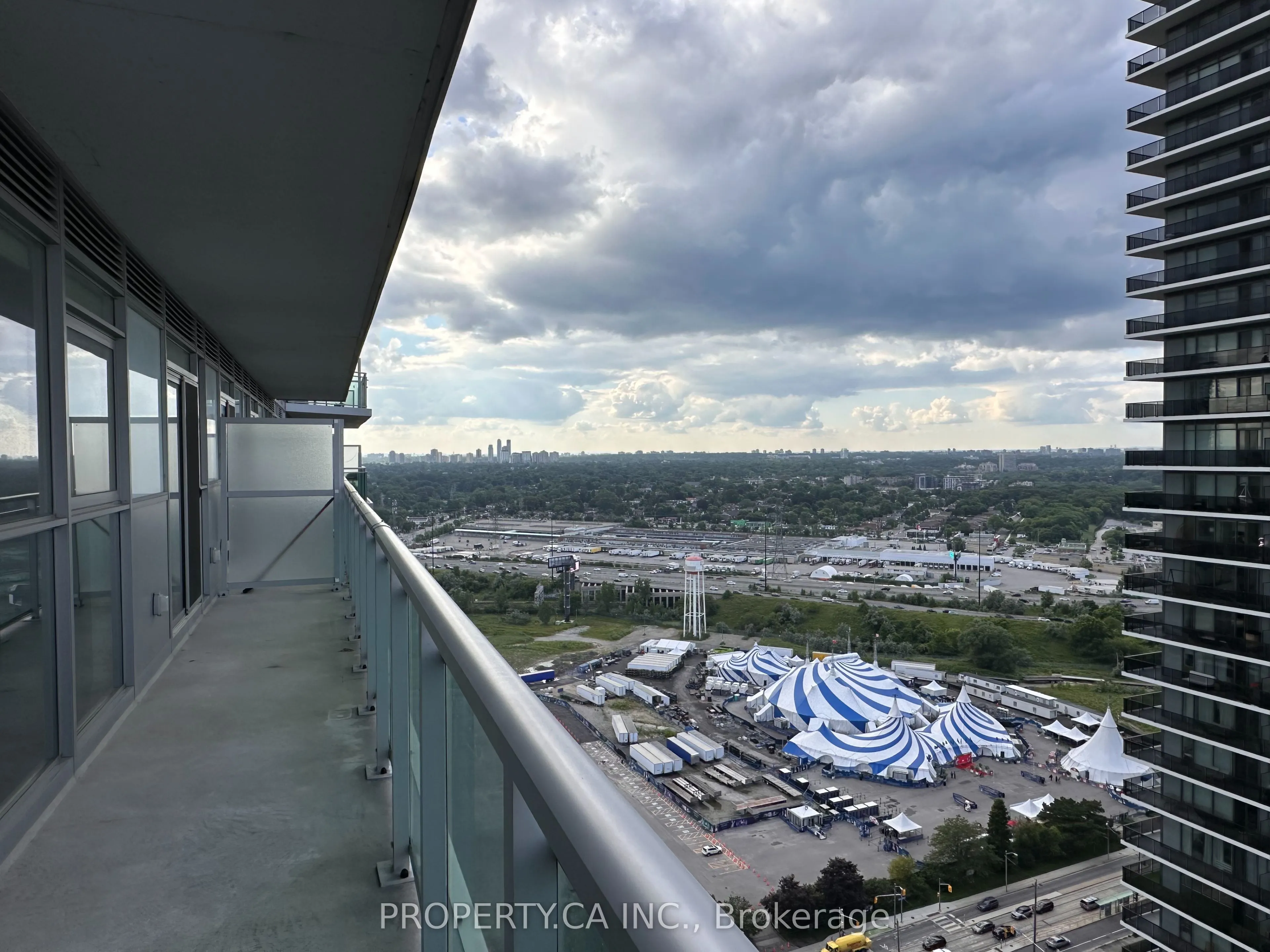 33 Shore Breeze Drive, #2908