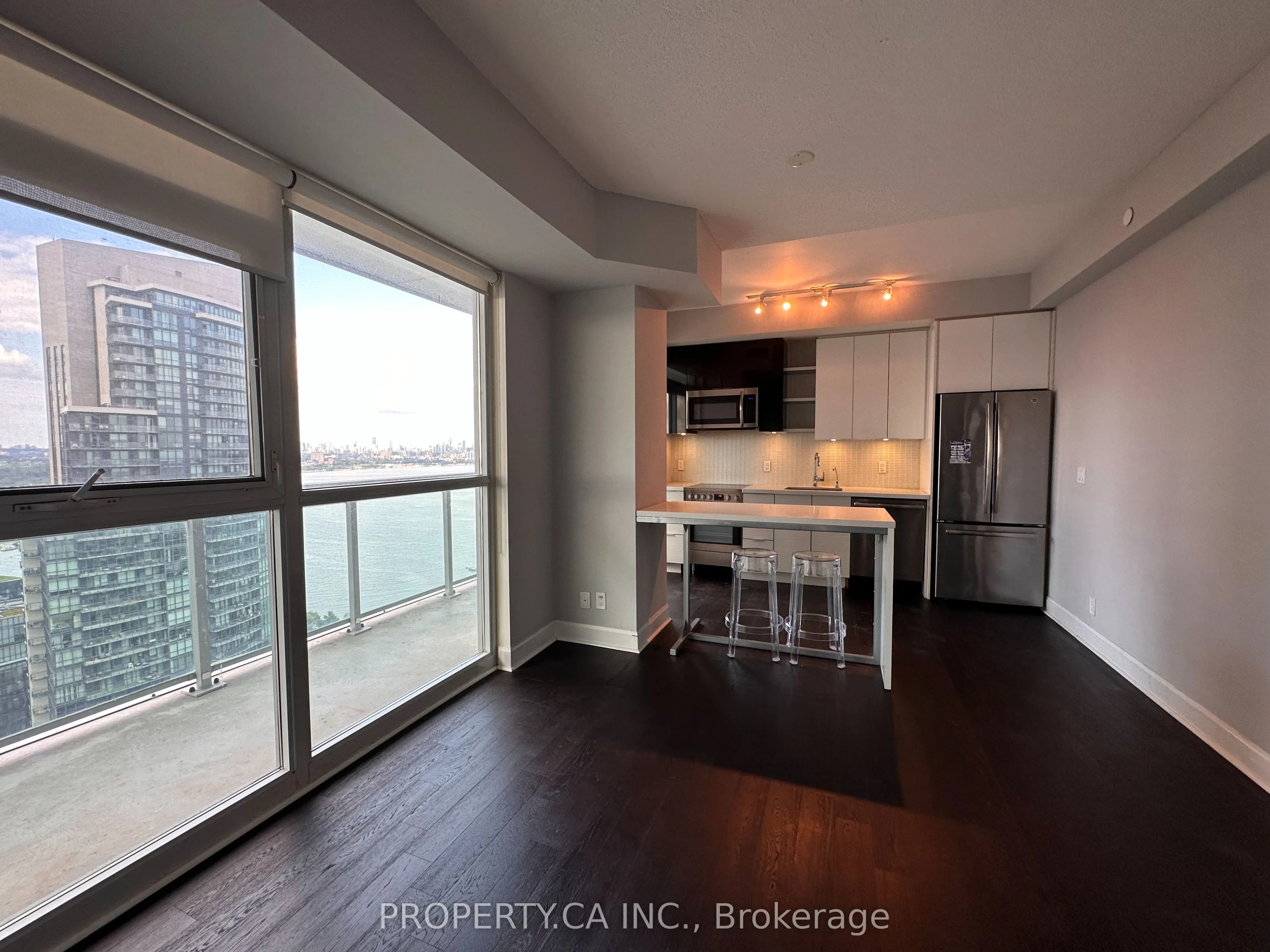 33 Shore Breeze Drive, #2908