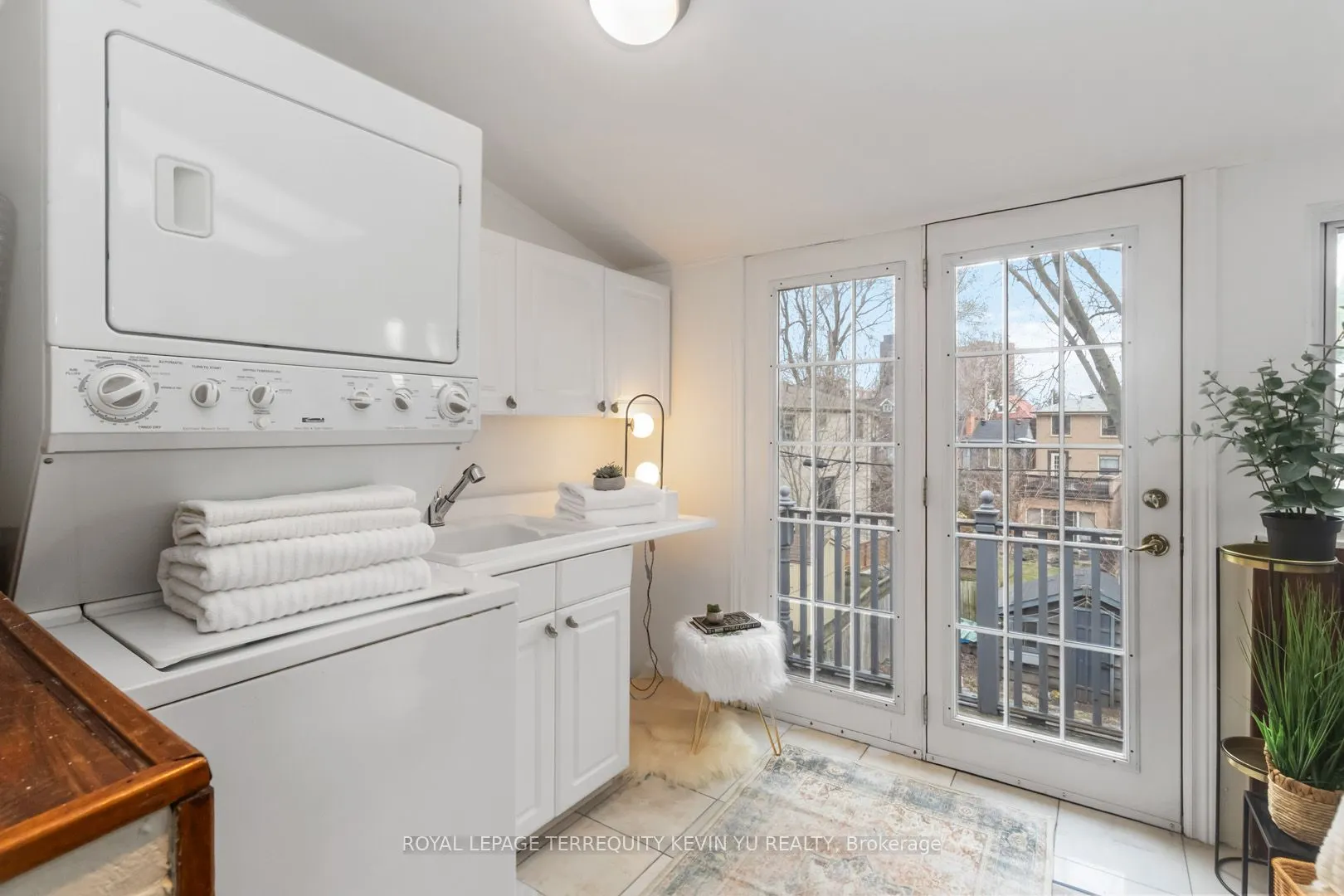 23 Kenneth Avenue