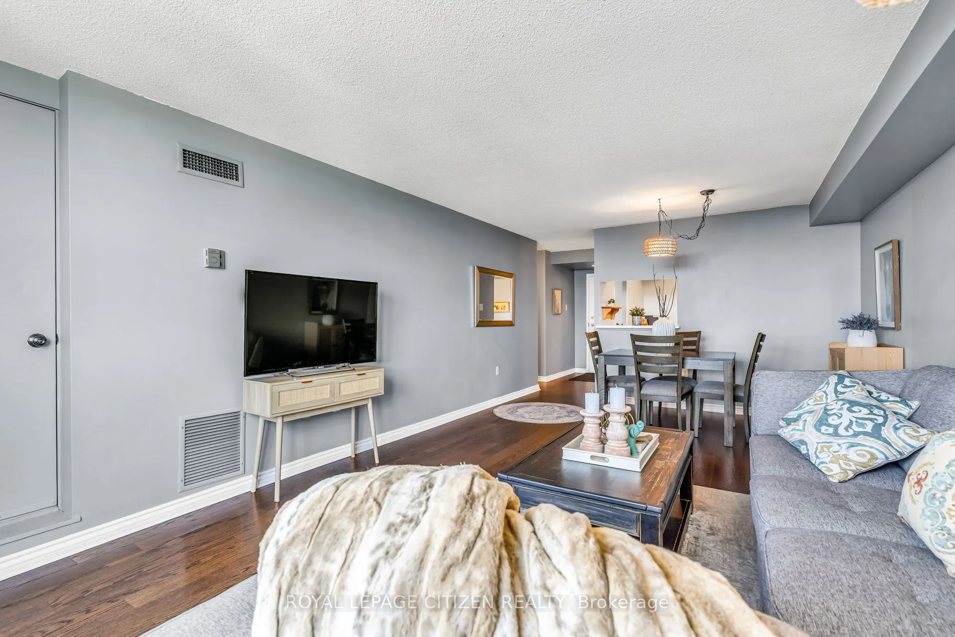 3845 Lake Shore Boulevard W, #710