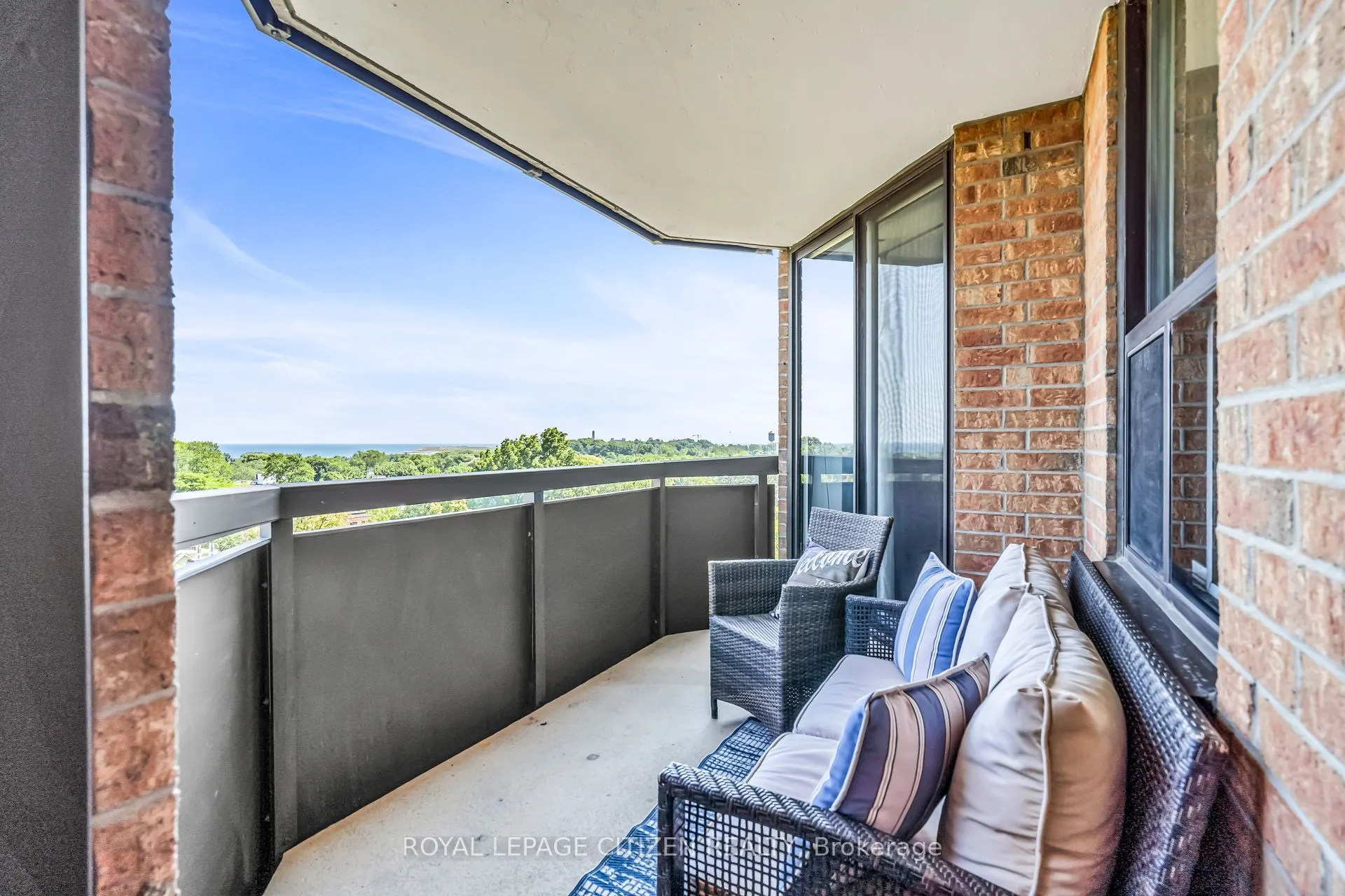 3845 Lake Shore Boulevard W, #710