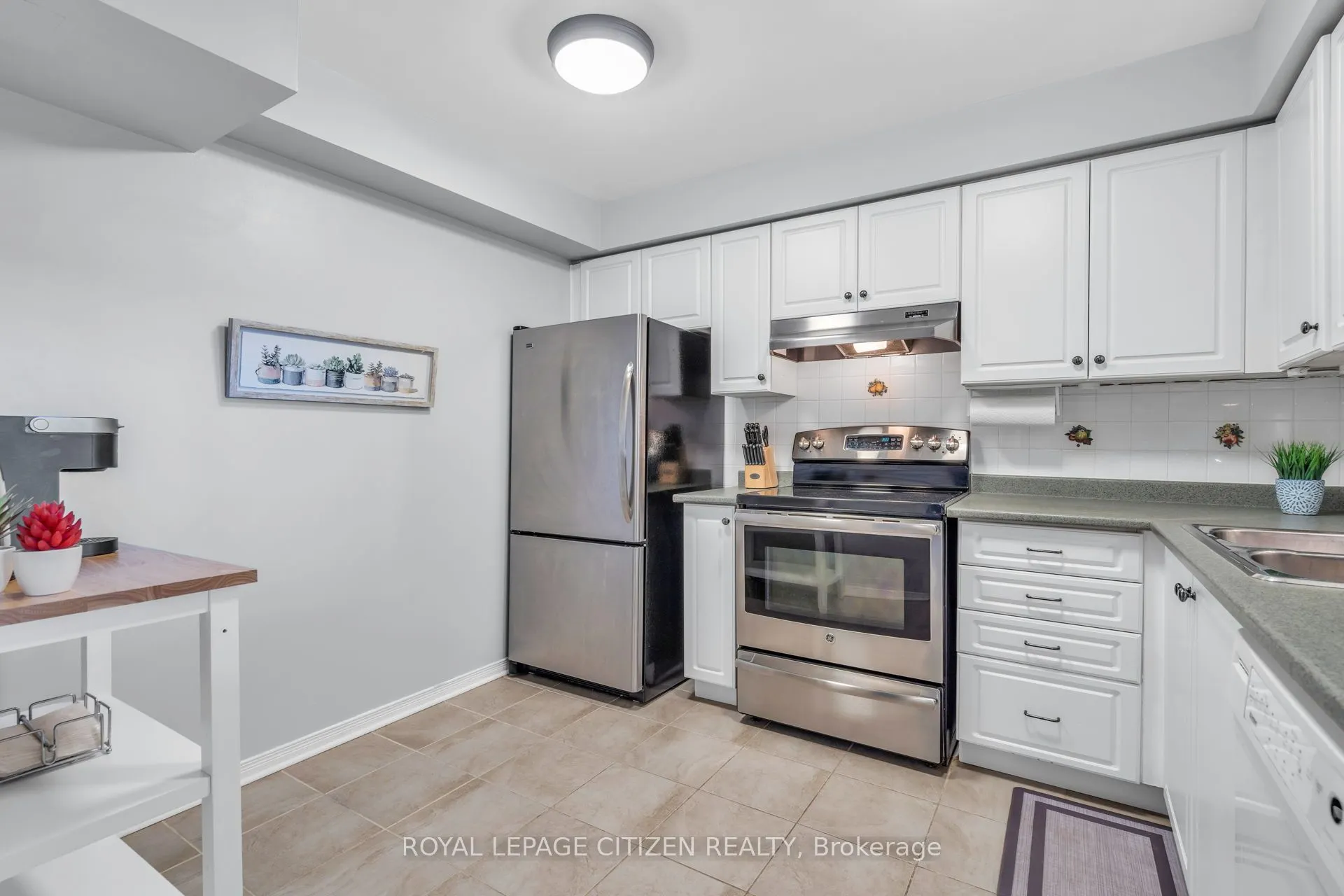 3845 Lake Shore Boulevard W, #710