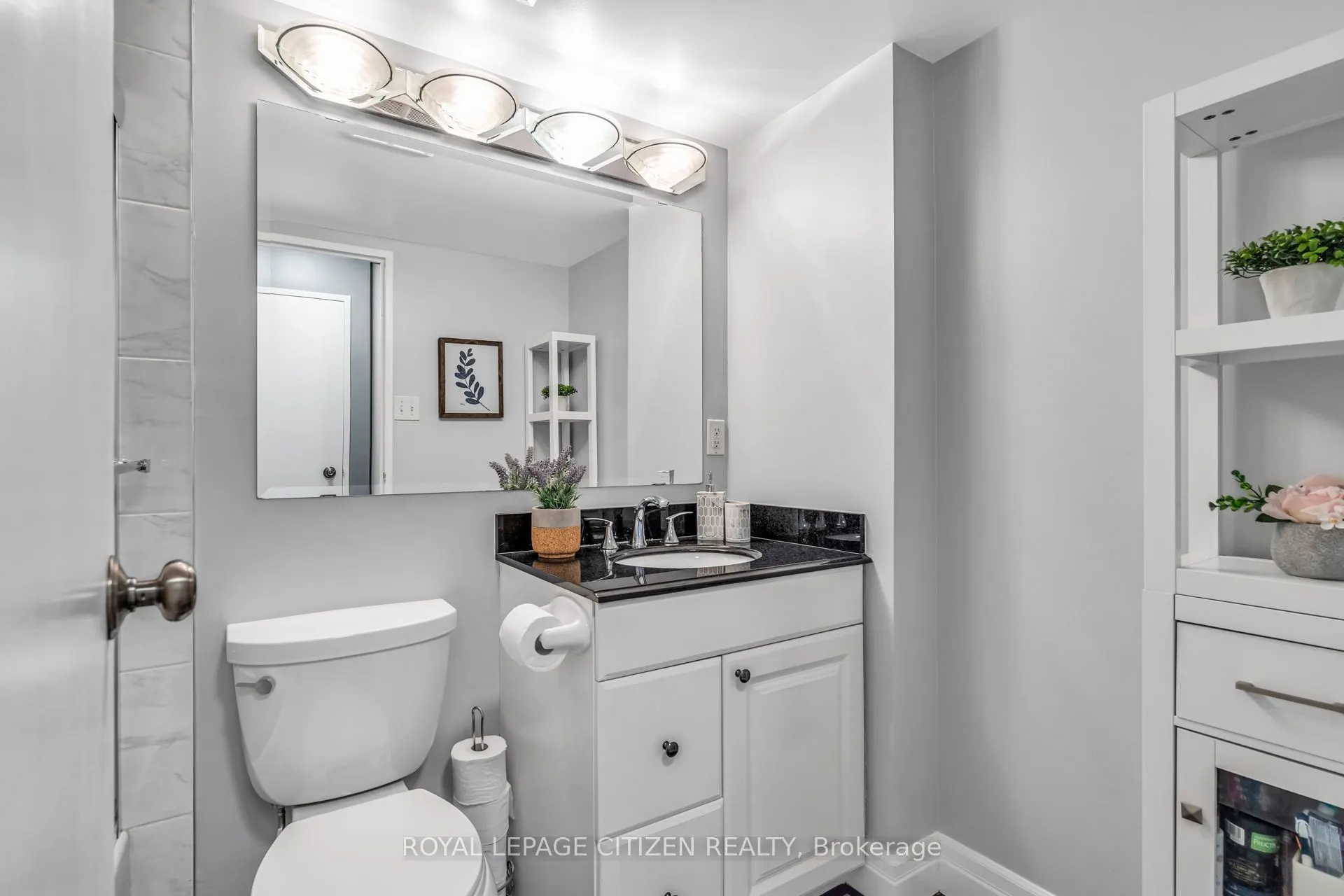 3845 Lake Shore Boulevard W, #710