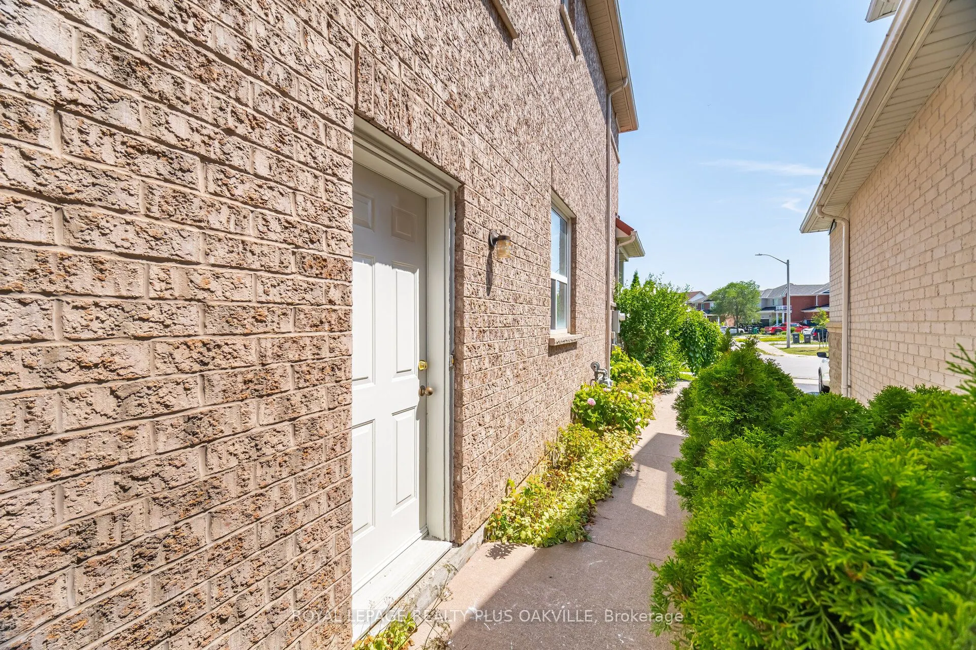 110 Earlsbridge Boulevard