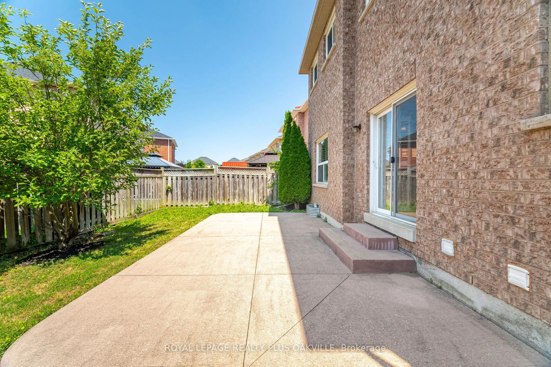 110 Earlsbridge Boulevard