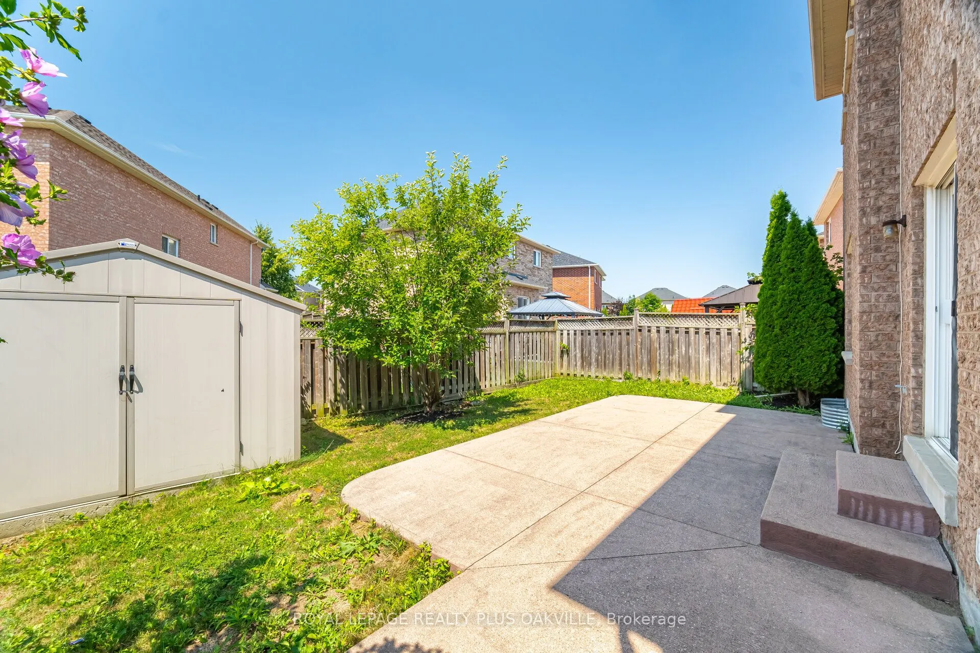 110 Earlsbridge Boulevard