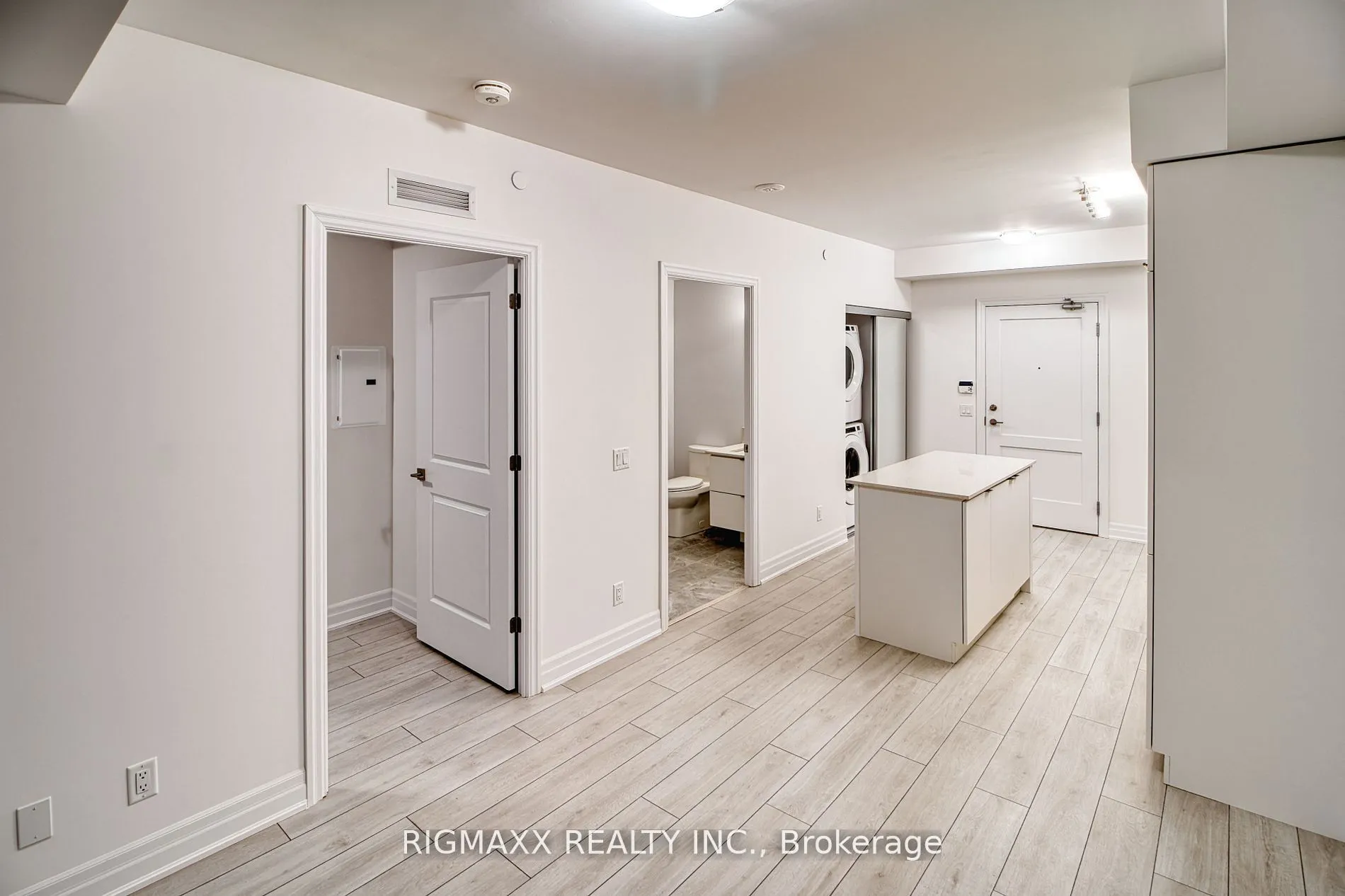 30 Elm Drive W, #1503
