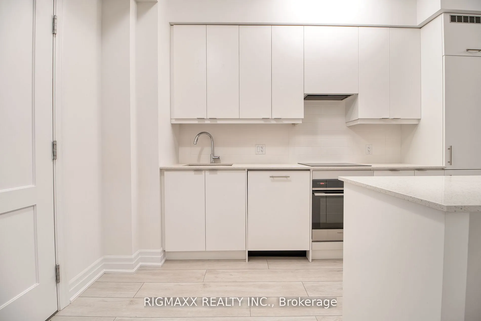 30 Elm Drive W, #1503