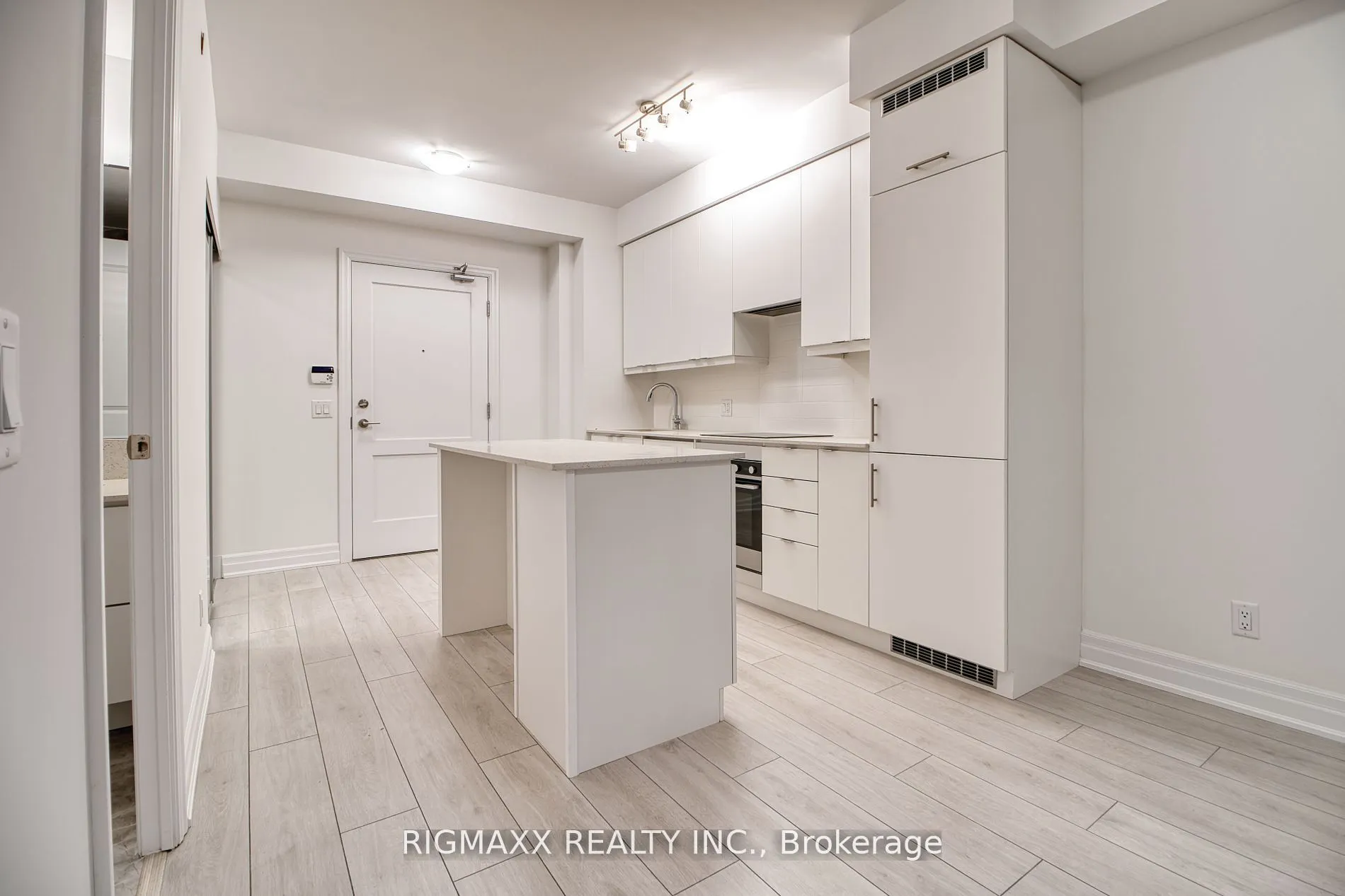 30 Elm Drive W, #1503
