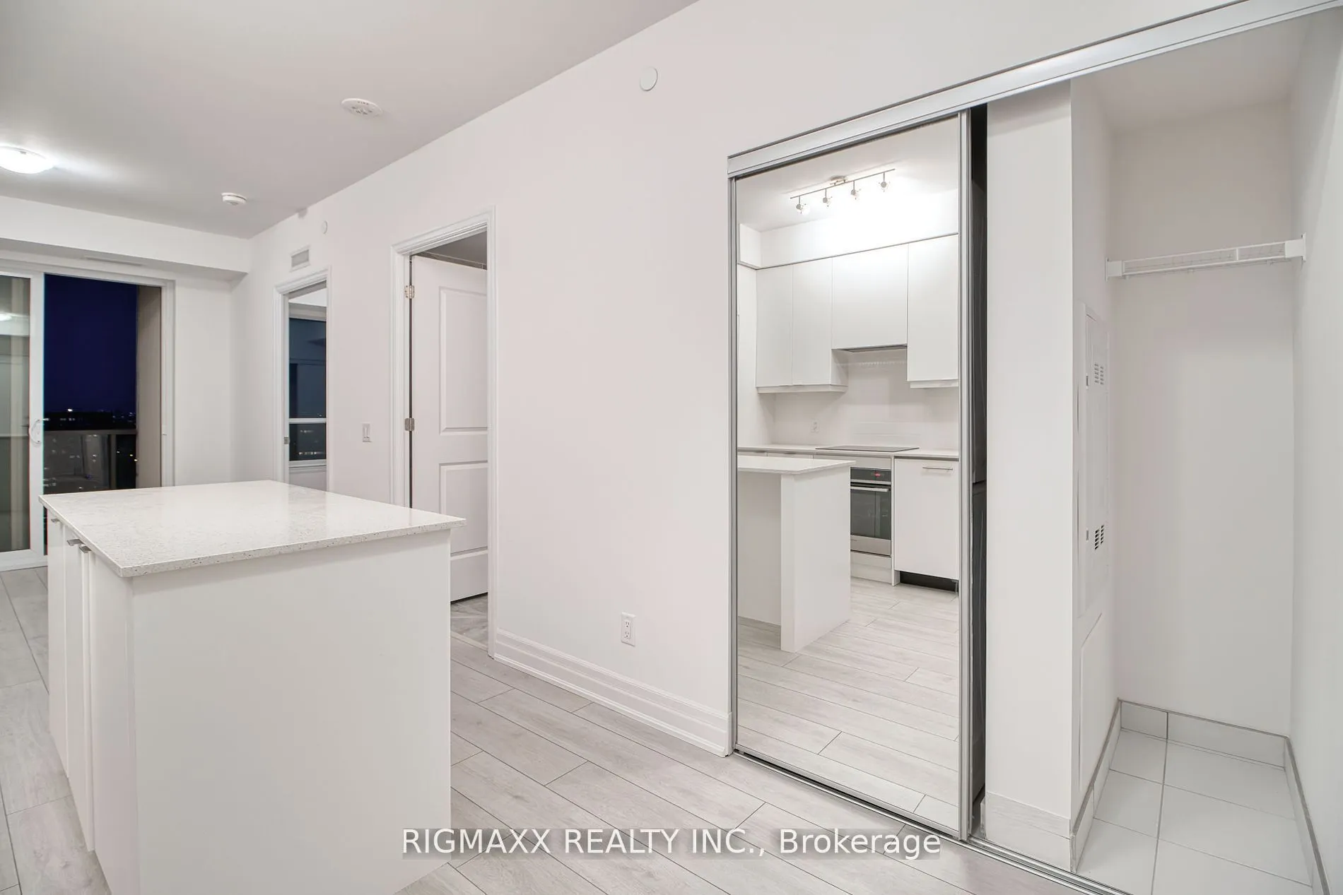 30 Elm Drive W, #1503