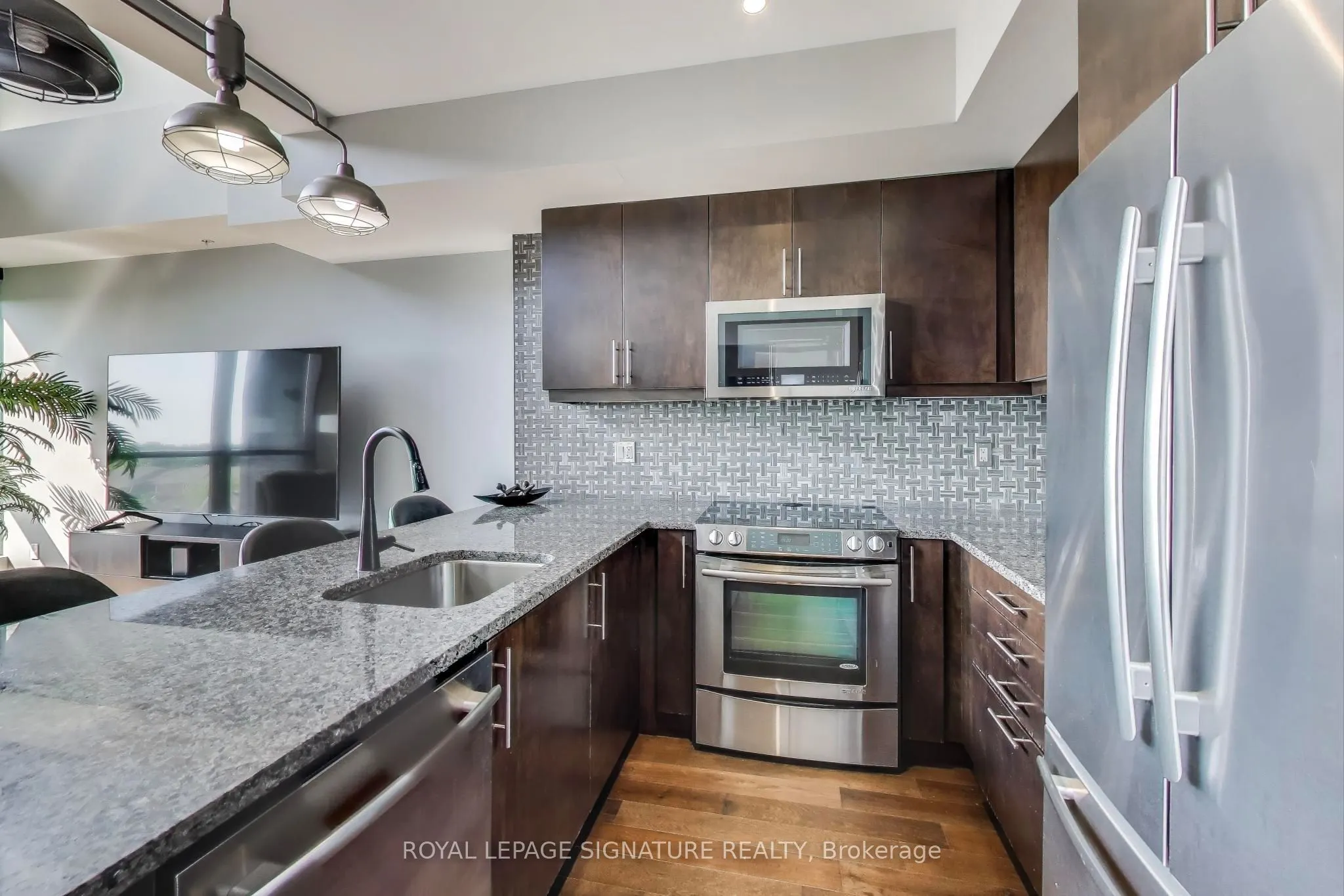 3170 Erin Mills Parkway, #405
