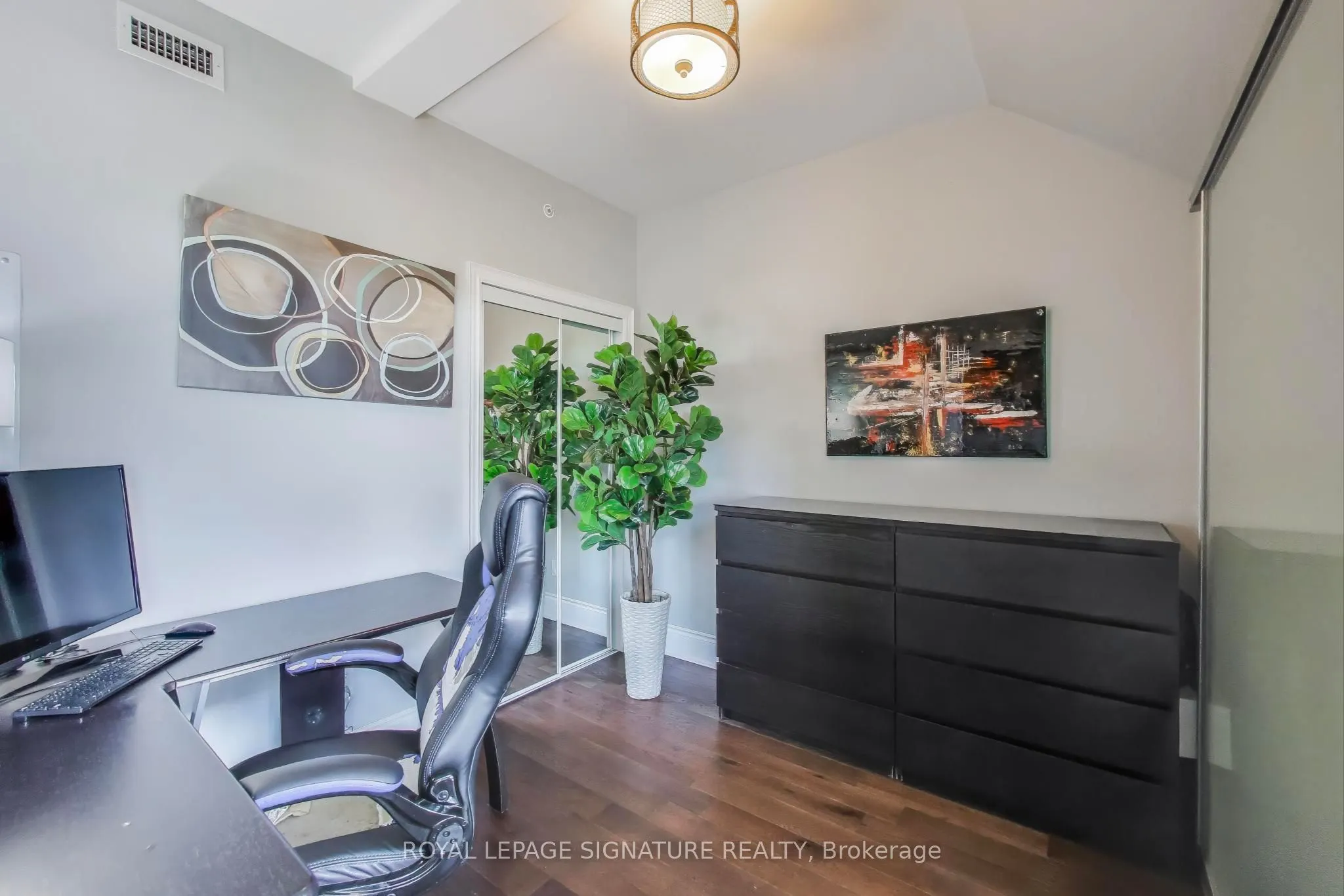 3170 Erin Mills Parkway, #405