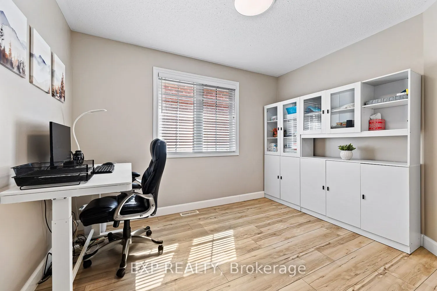 46 Emily Carr Crescent