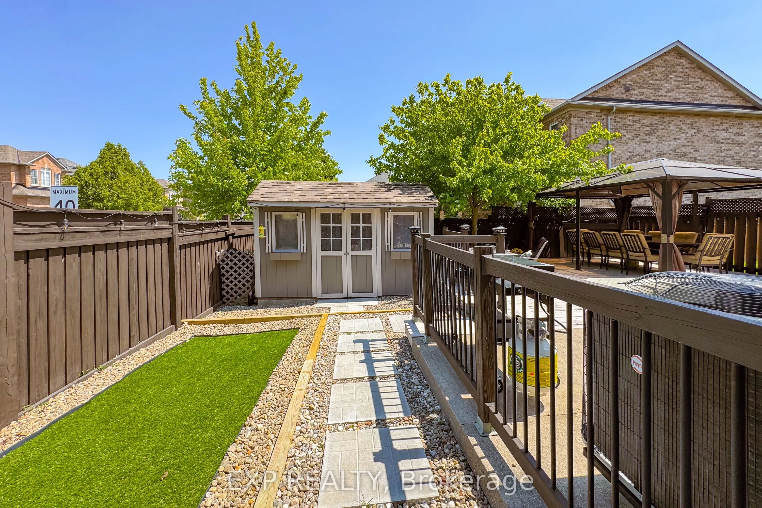 46 Emily Carr Crescent