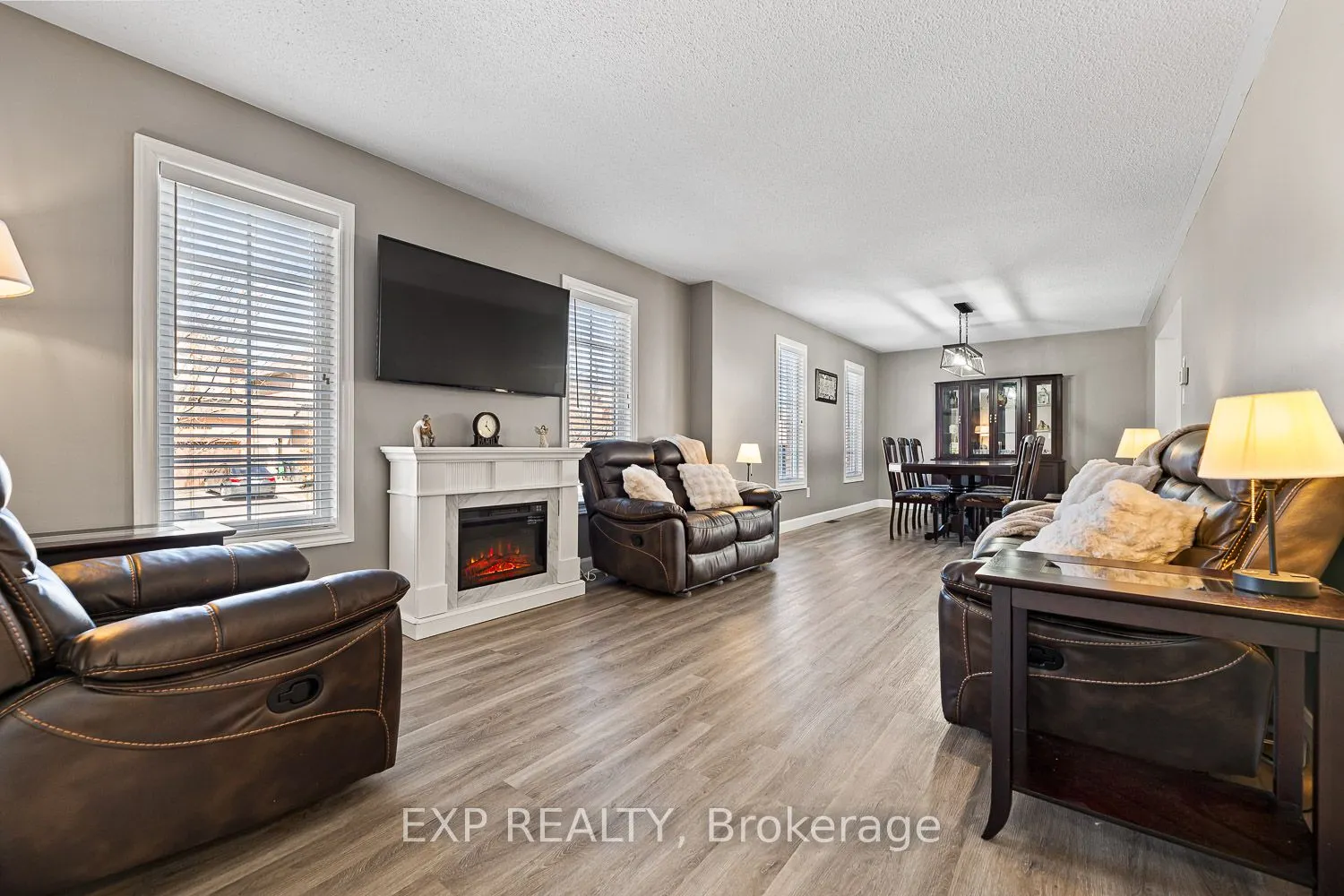 46 Emily Carr Crescent