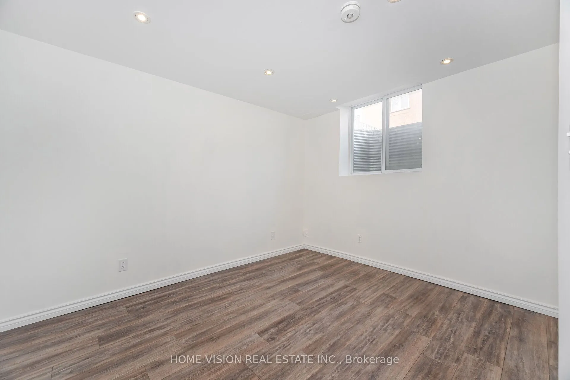 17 Atira Avenue, #Bsmt