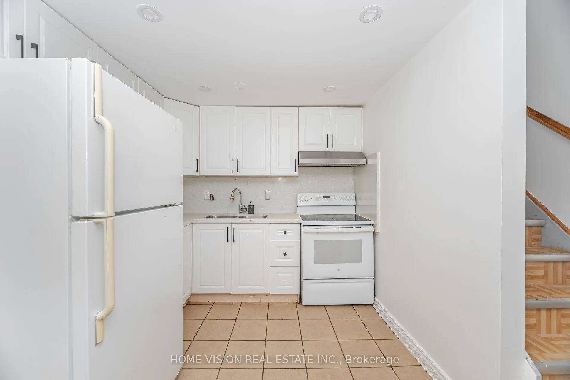 17 Atira Avenue, #Bsmt