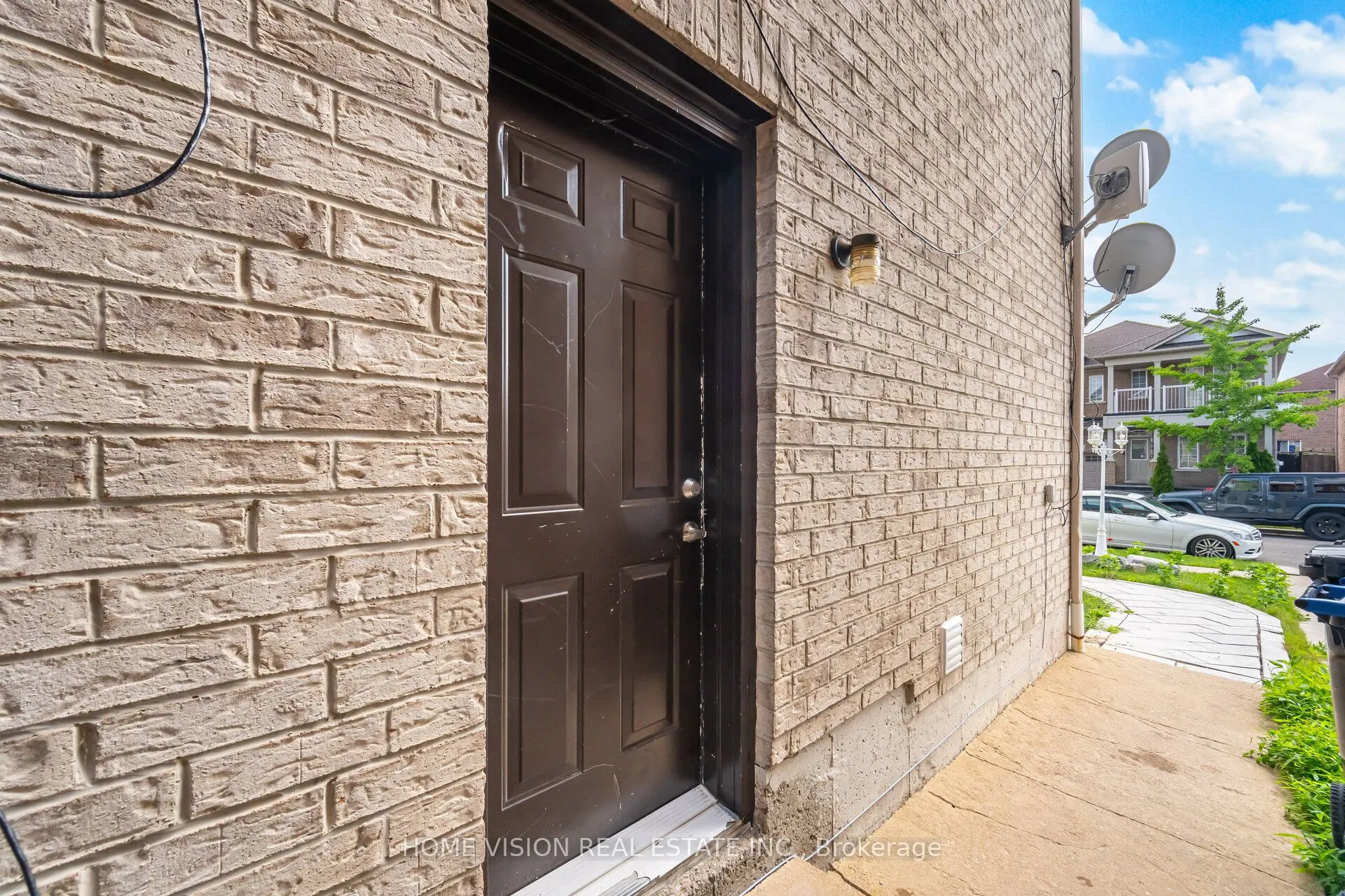 17 Atira Avenue, #Bsmt