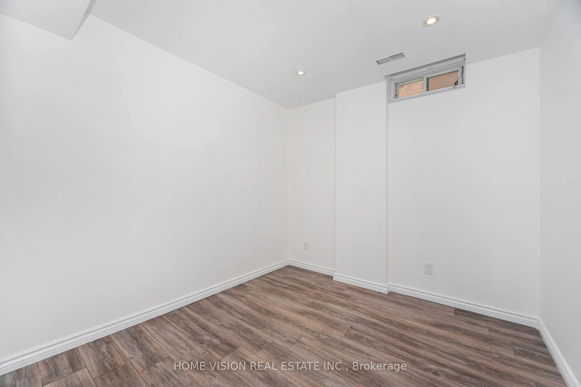 17 Atira Avenue, #Bsmt