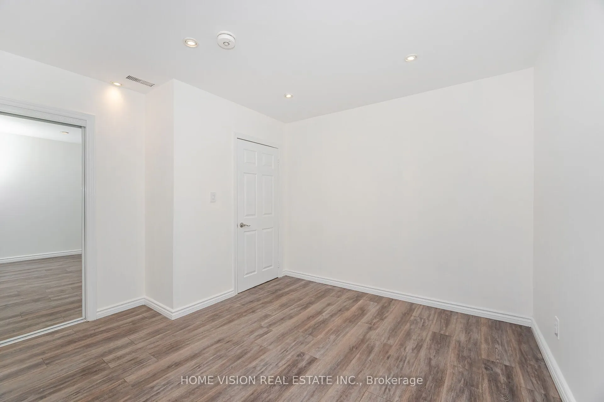 17 Atira Avenue, #Bsmt