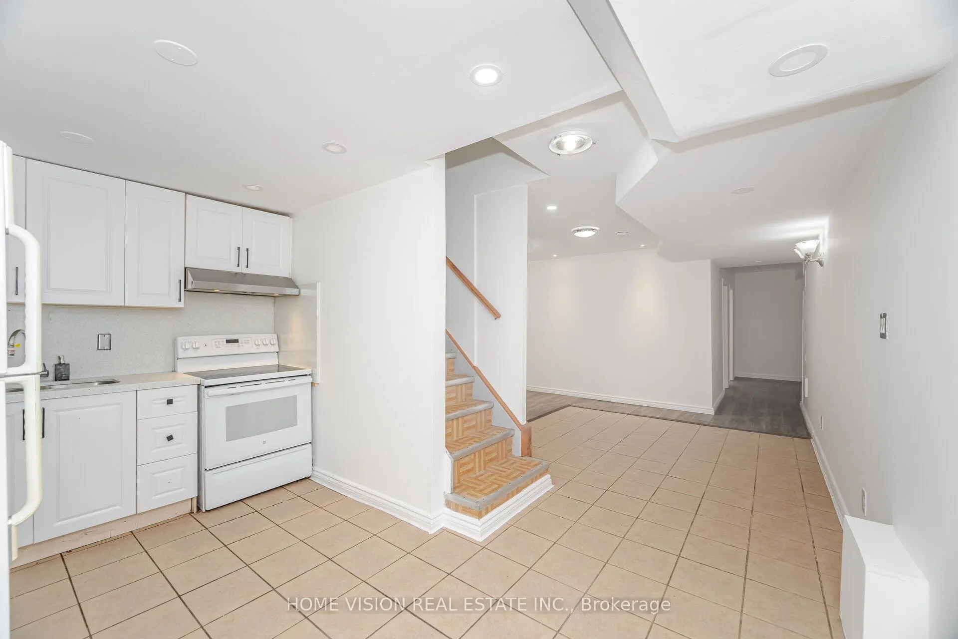 17 Atira Avenue, #Bsmt