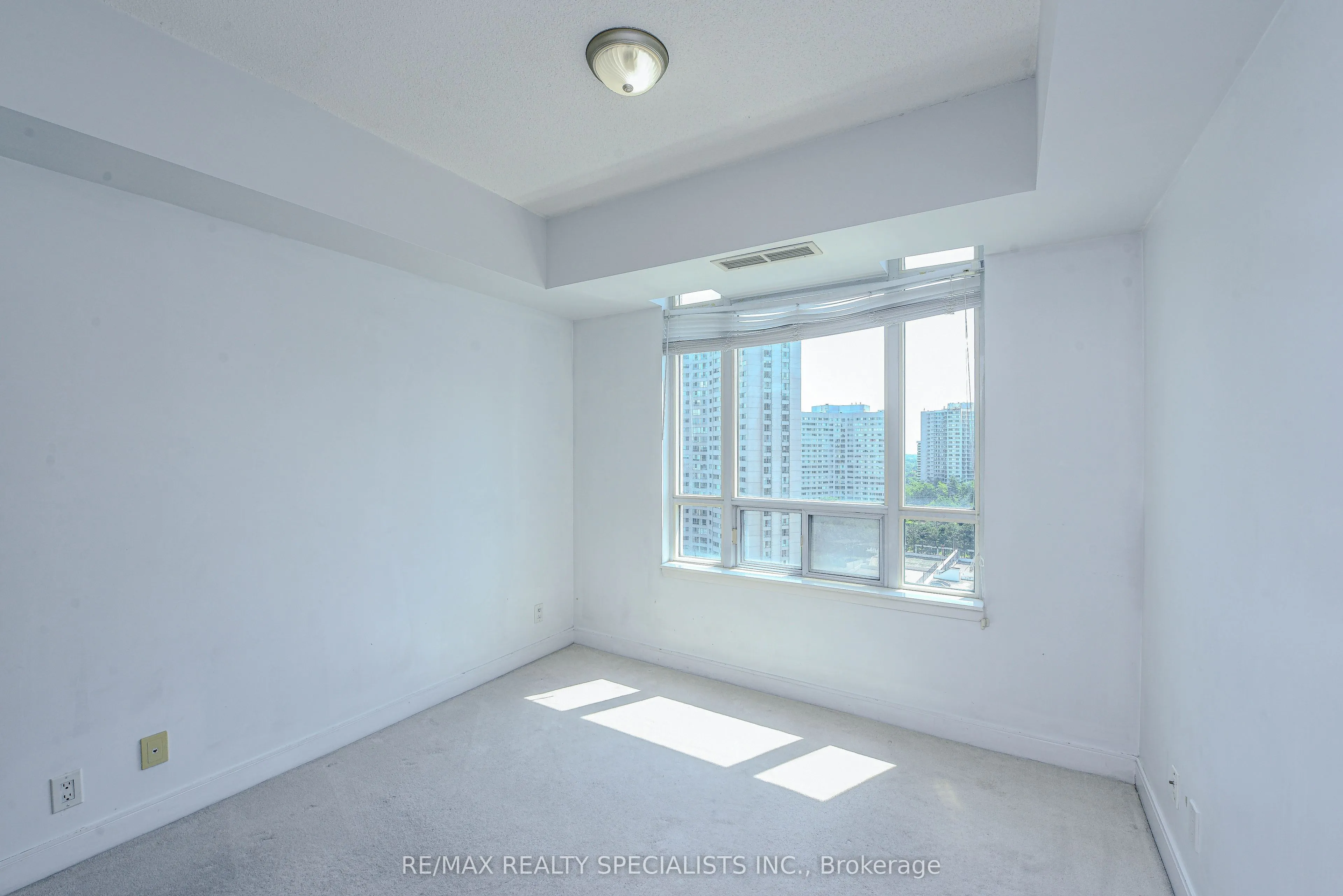 70 Absolute Avenue, #1206