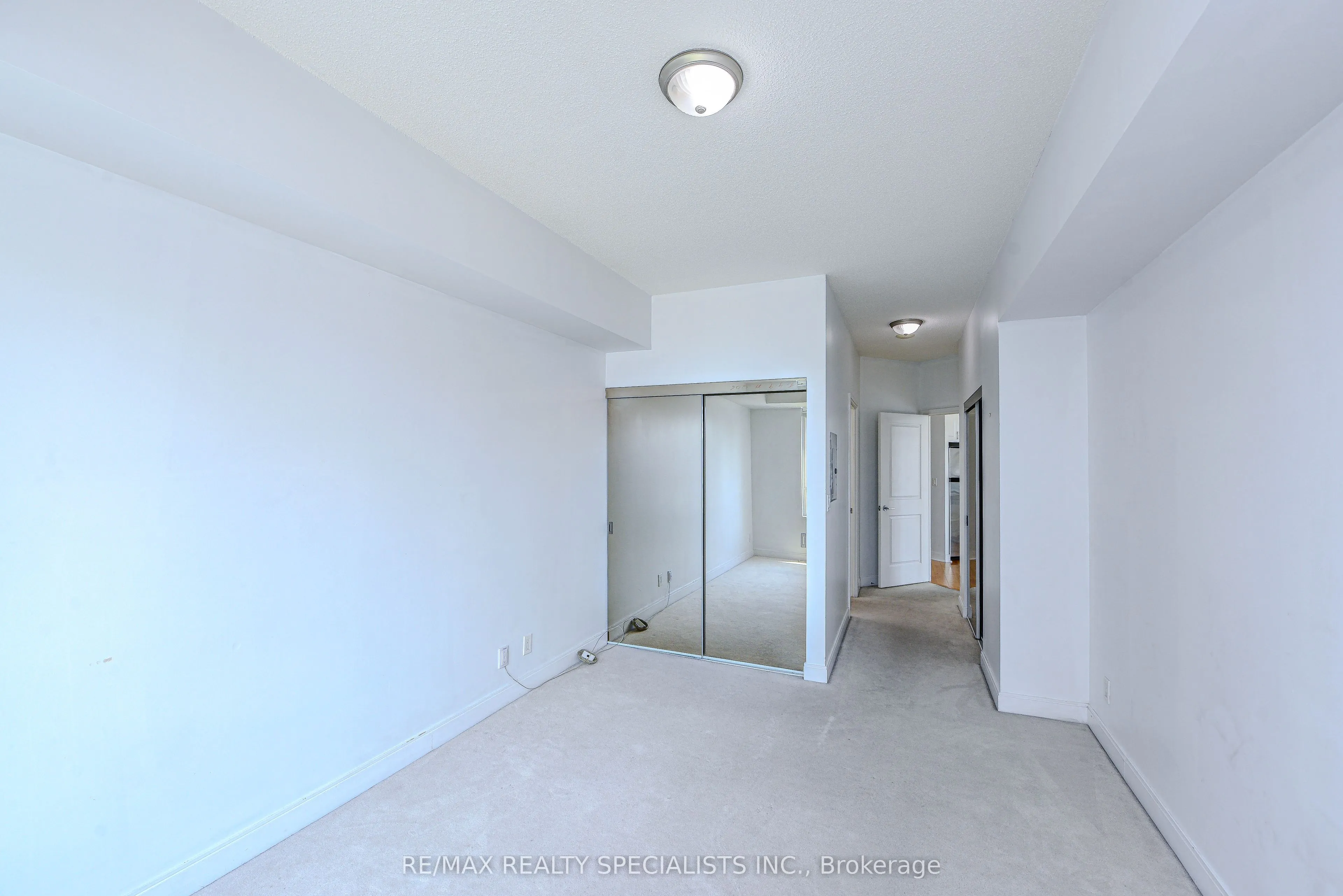70 Absolute Avenue, #1206