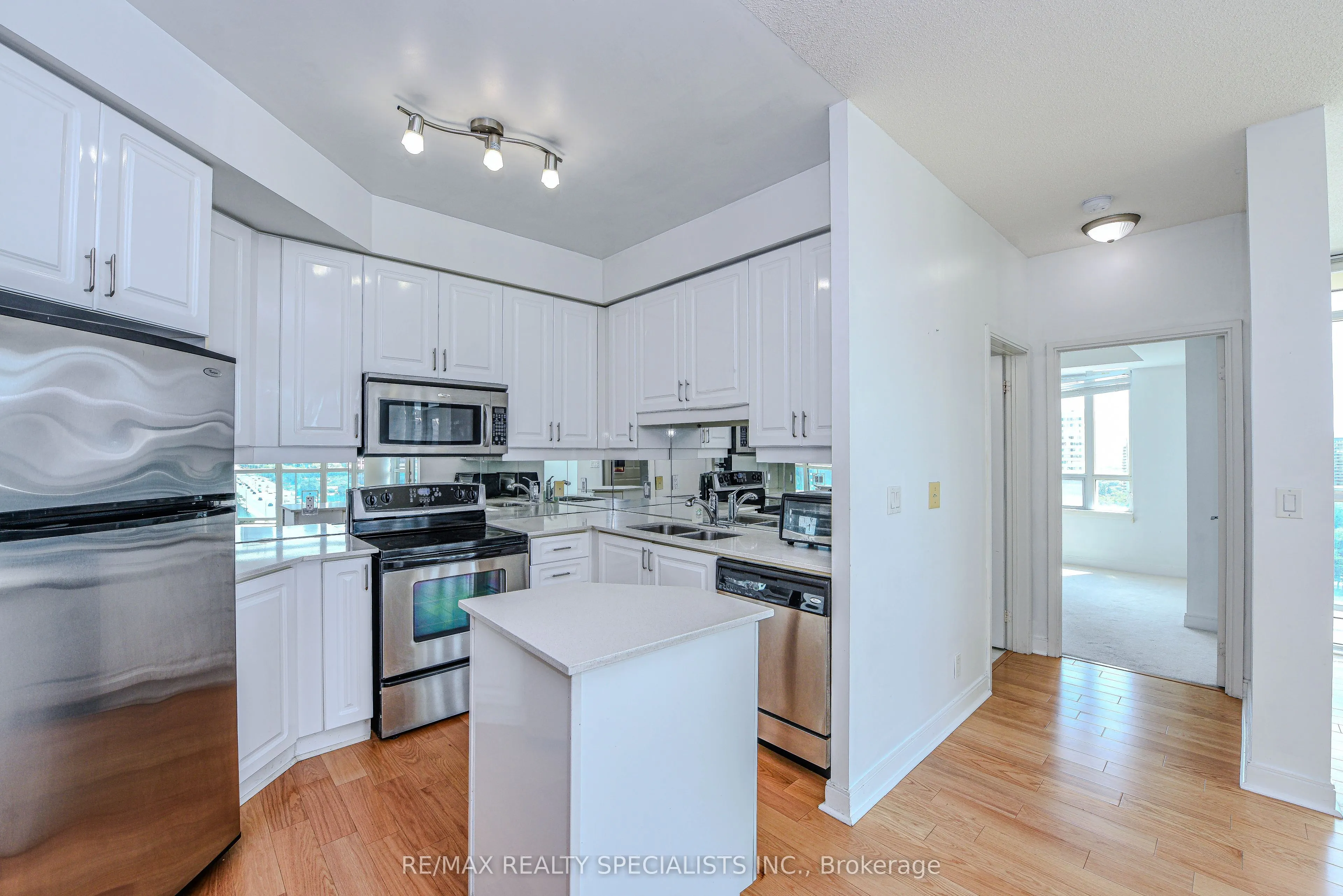 70 Absolute Avenue, #1206