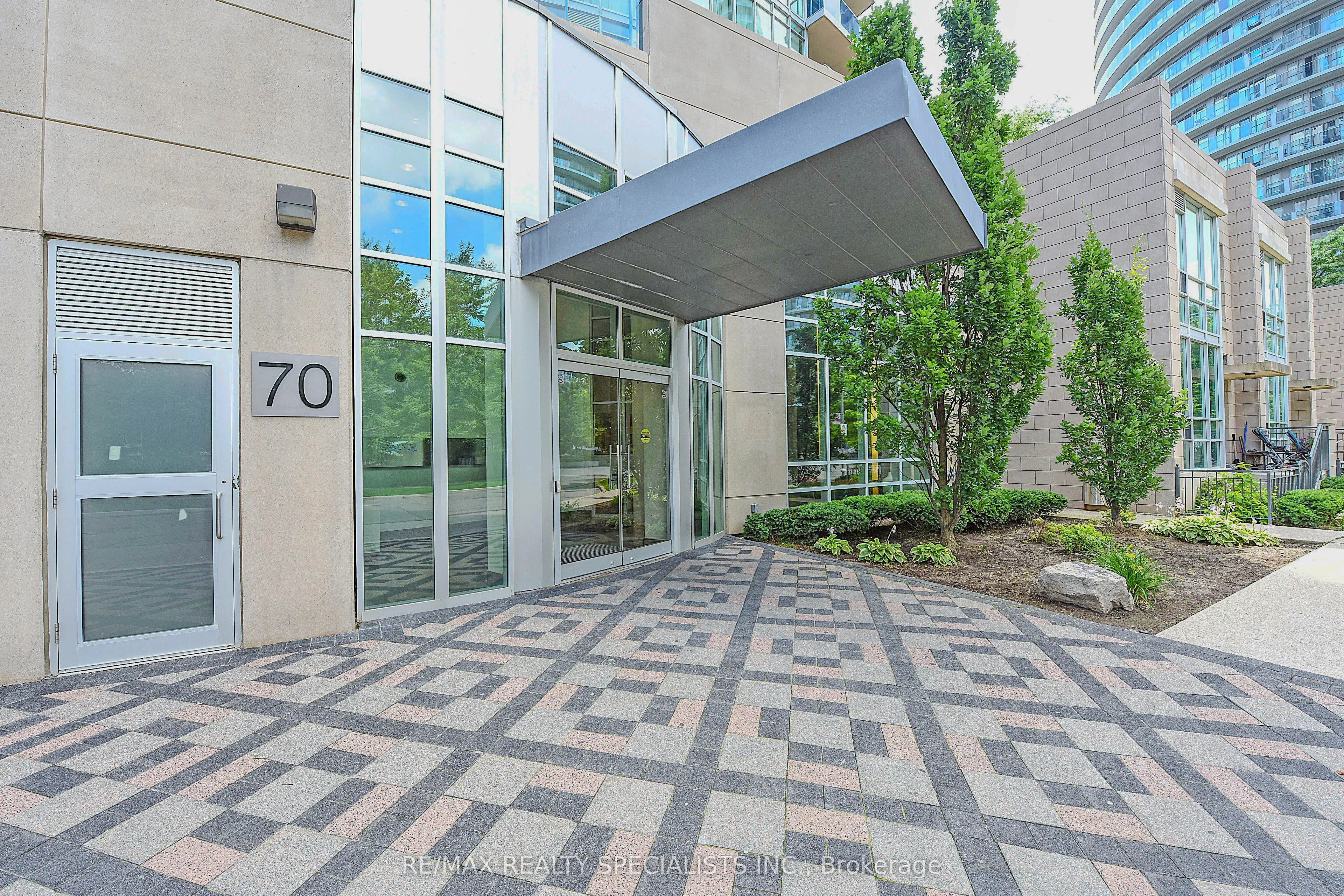 70 Absolute Avenue, #1206