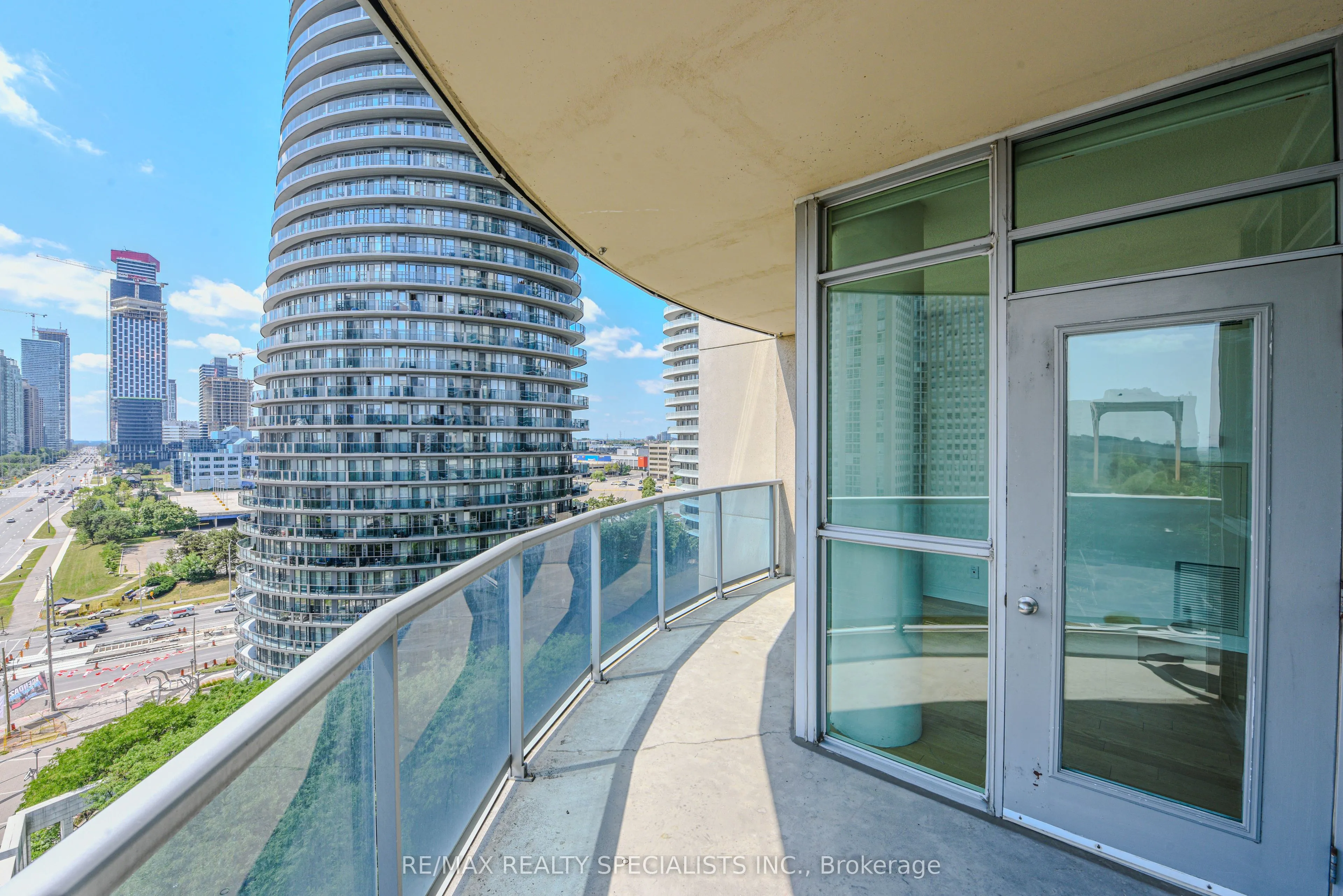 70 Absolute Avenue, #1206