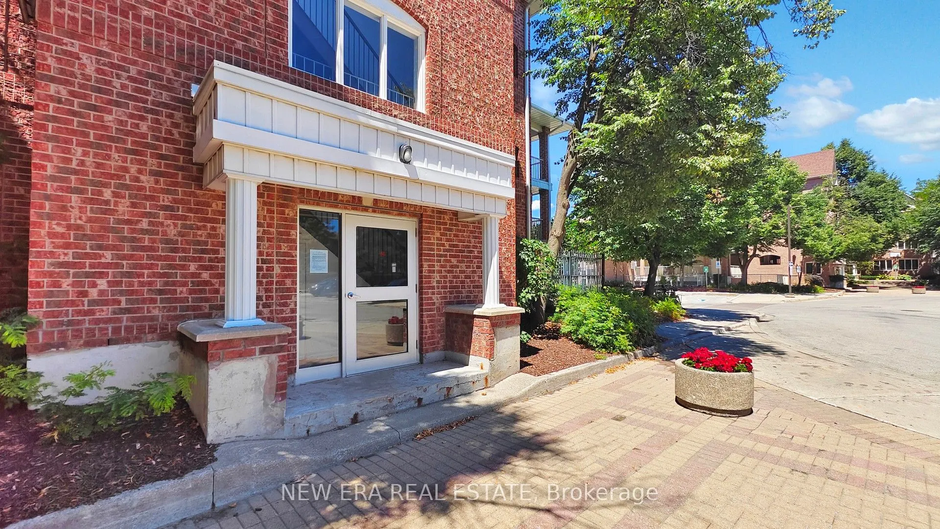 75 Bristol Road E, #199