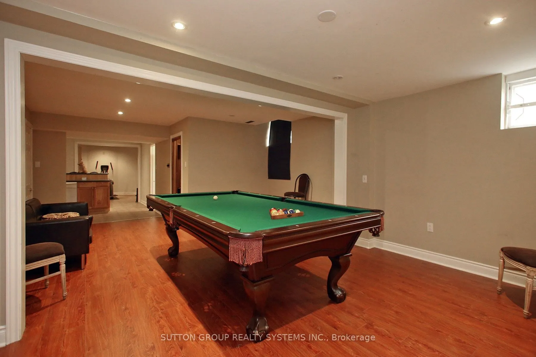 4873 Forest Hill Drive