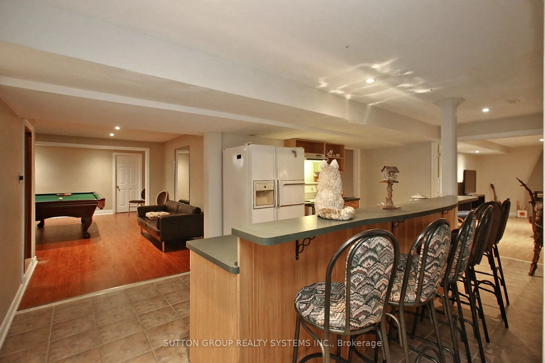 4873 Forest Hill Drive