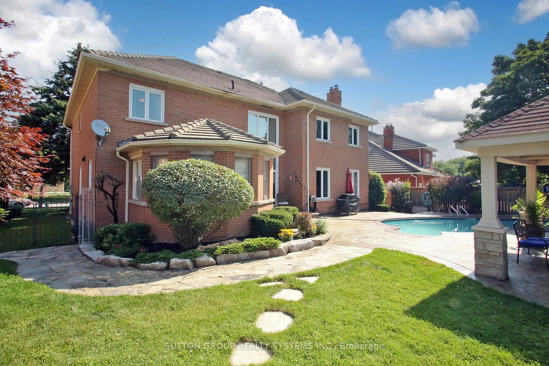 4873 Forest Hill Drive