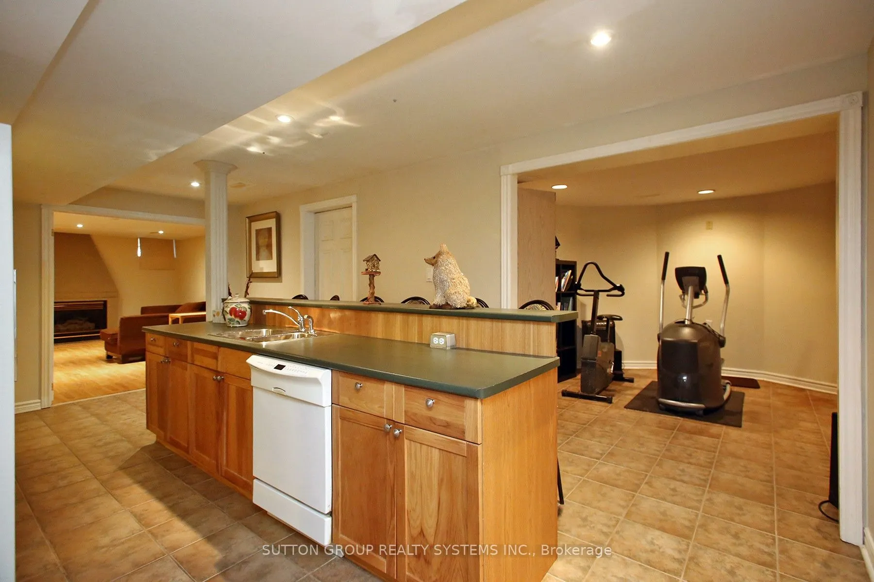 4873 Forest Hill Drive
