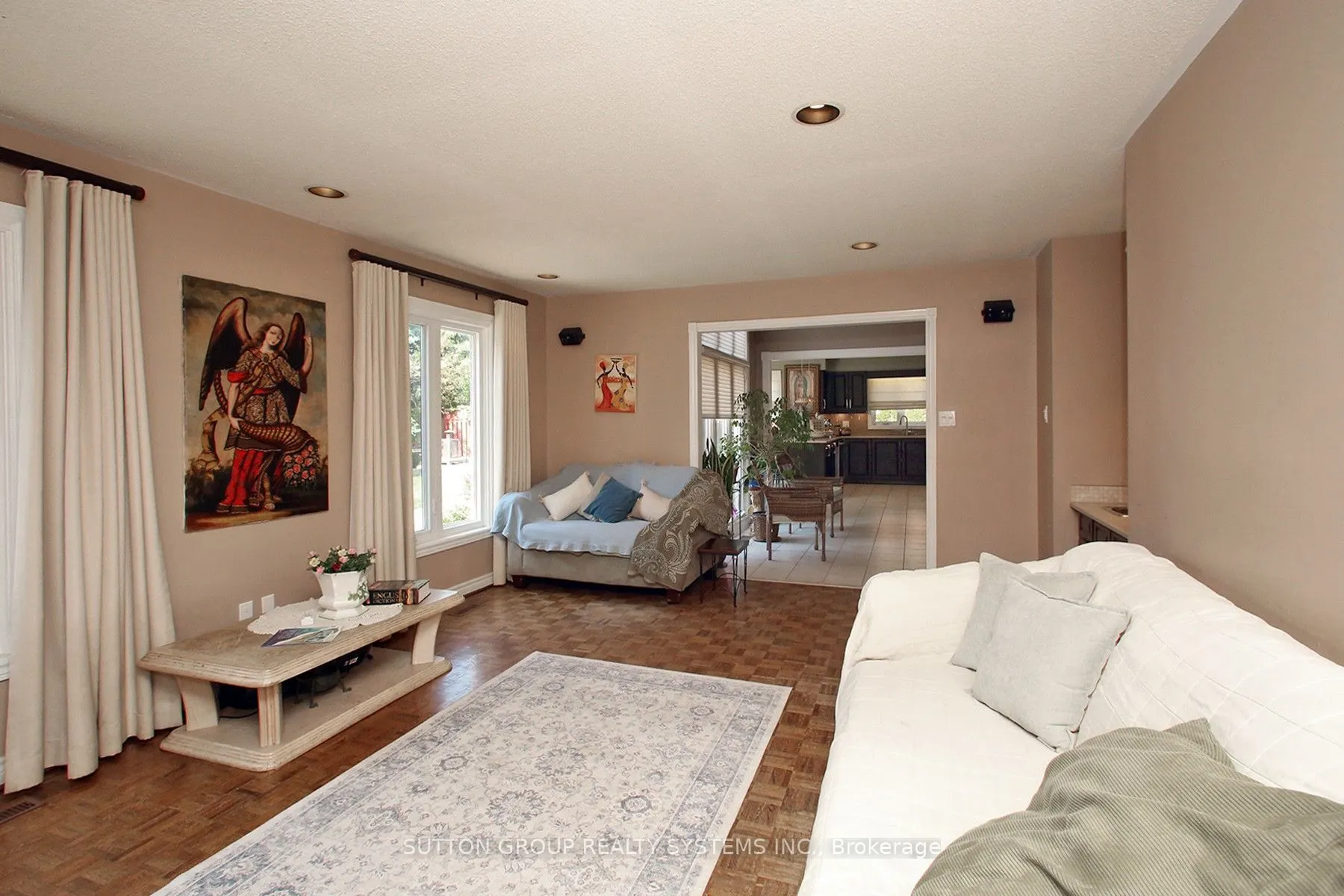4873 Forest Hill Drive