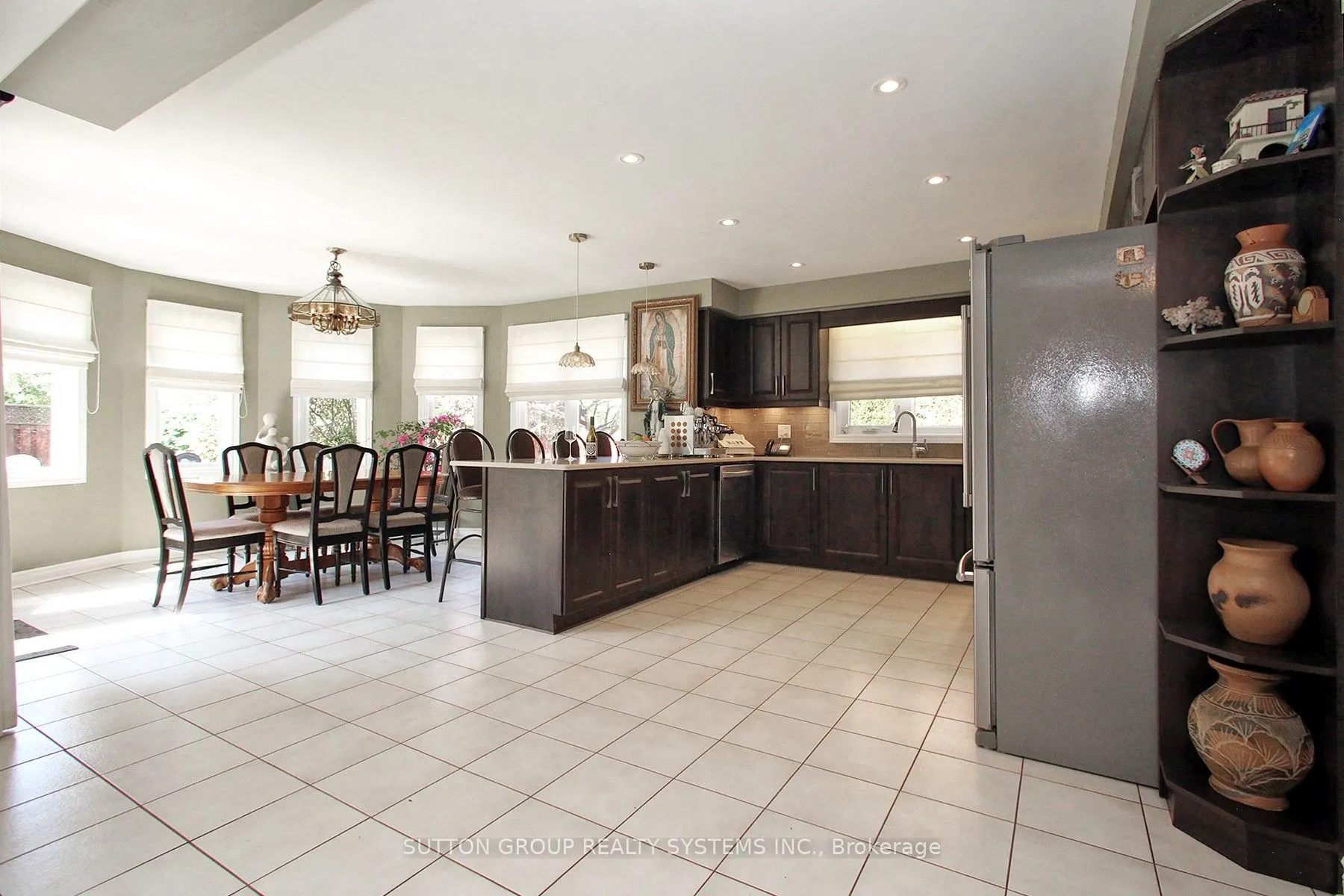 4873 Forest Hill Drive