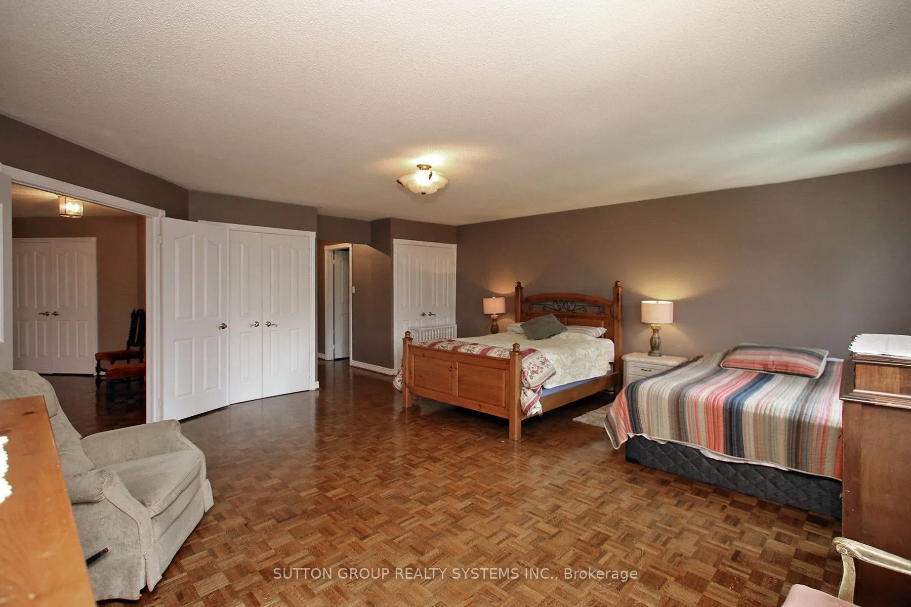 4873 Forest Hill Drive