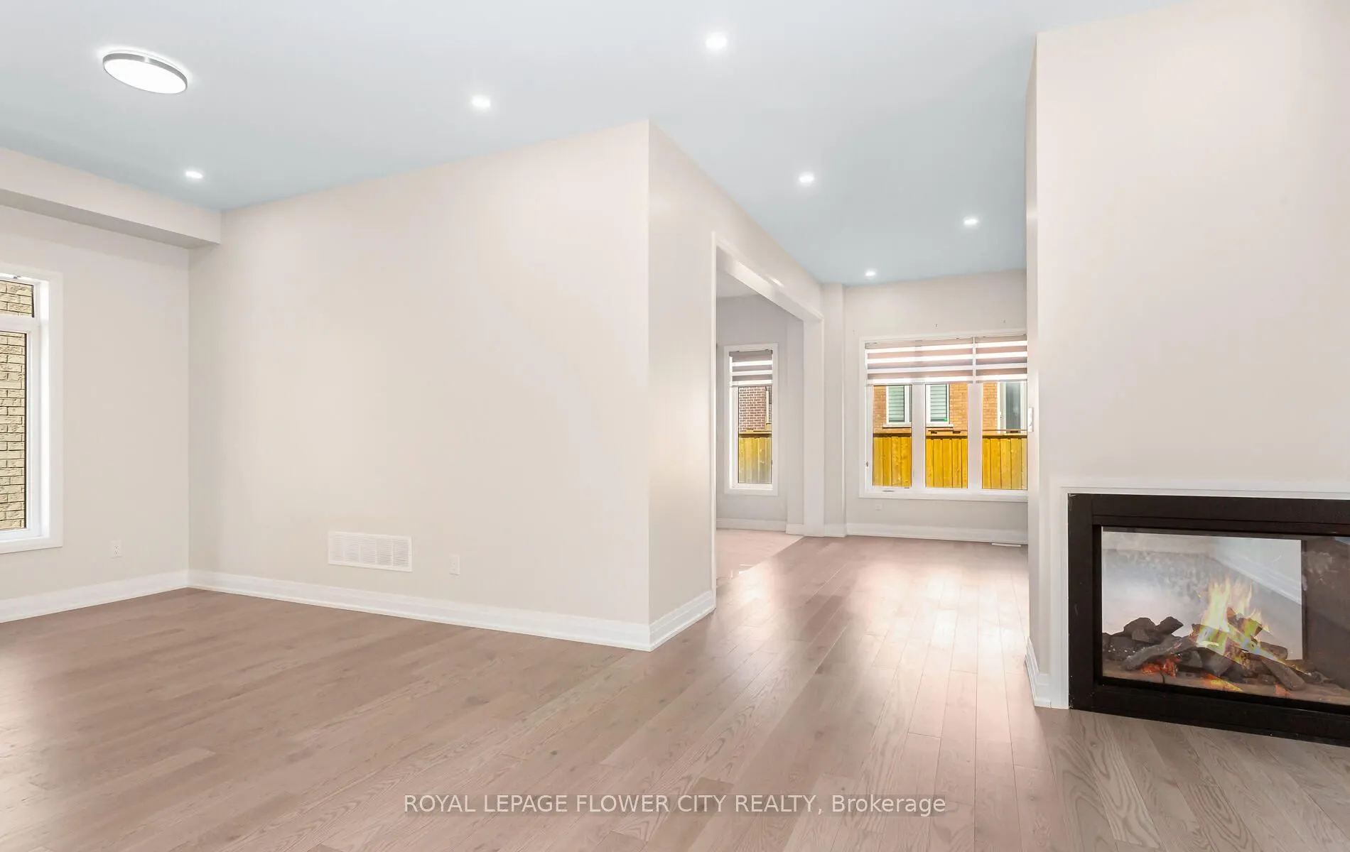 44 Royal Fern Crescent